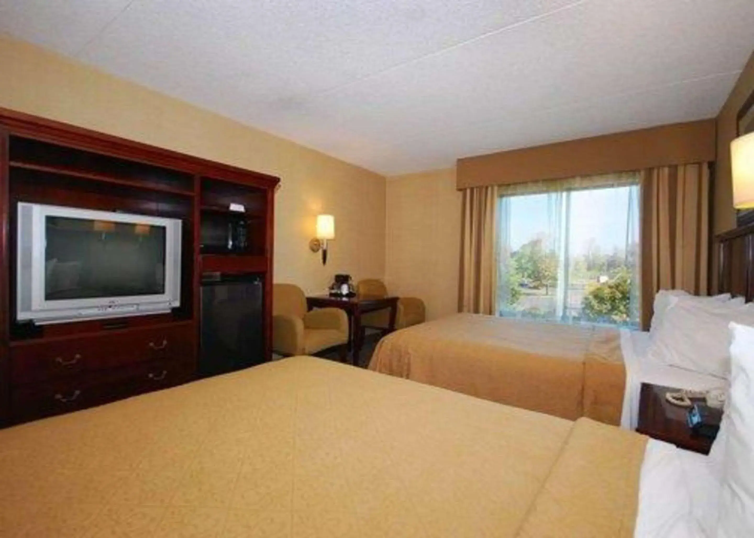 Photo of the whole room, Bed in Quality Inn & Suites Bensalem Photo of the whole room, Bed in Quality Inn & Suites Bensalem