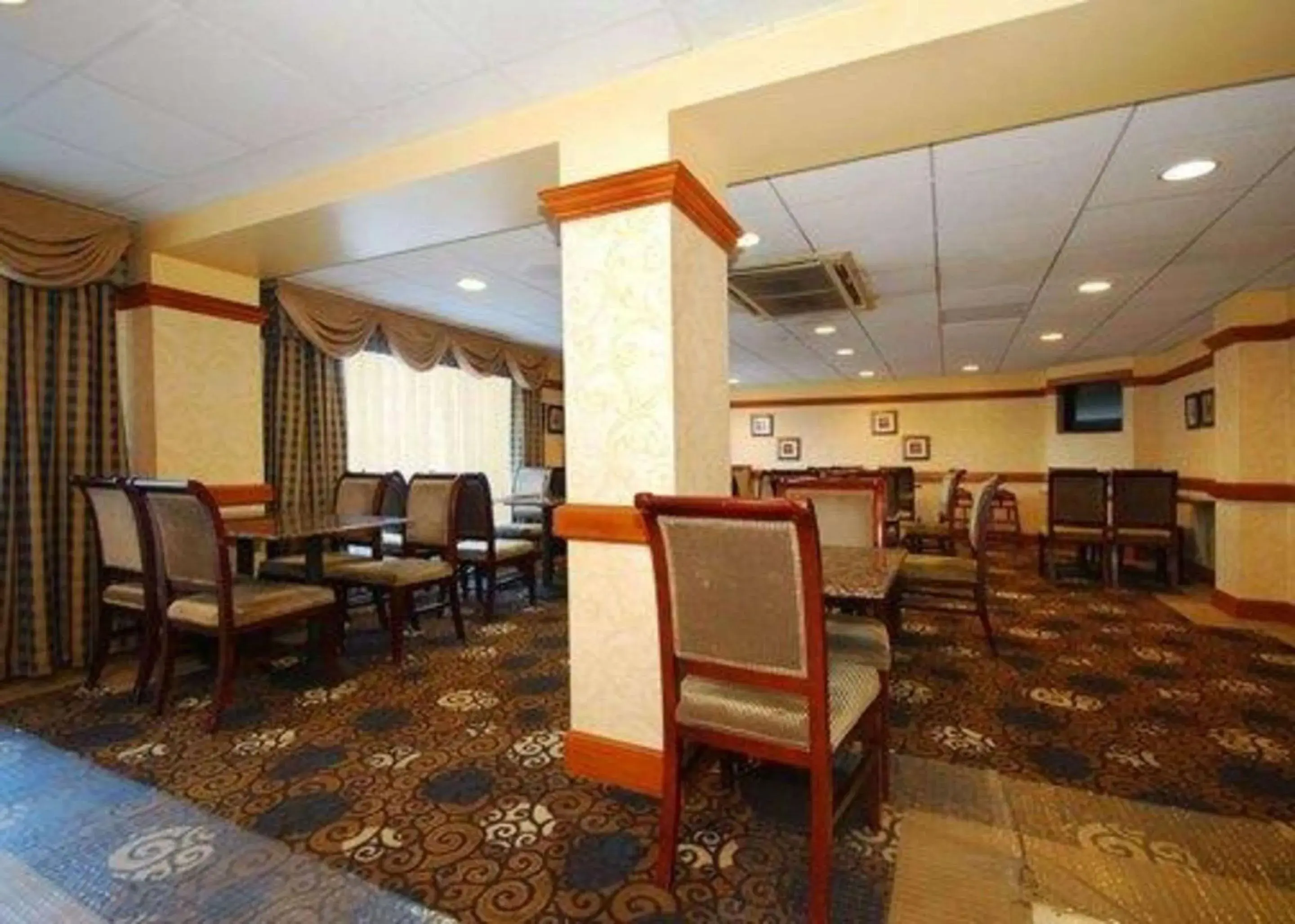 Restaurant/places to eat in Quality Inn & Suites Bensalem Restaurant/places to eat in Quality Inn & Suites Bensalem