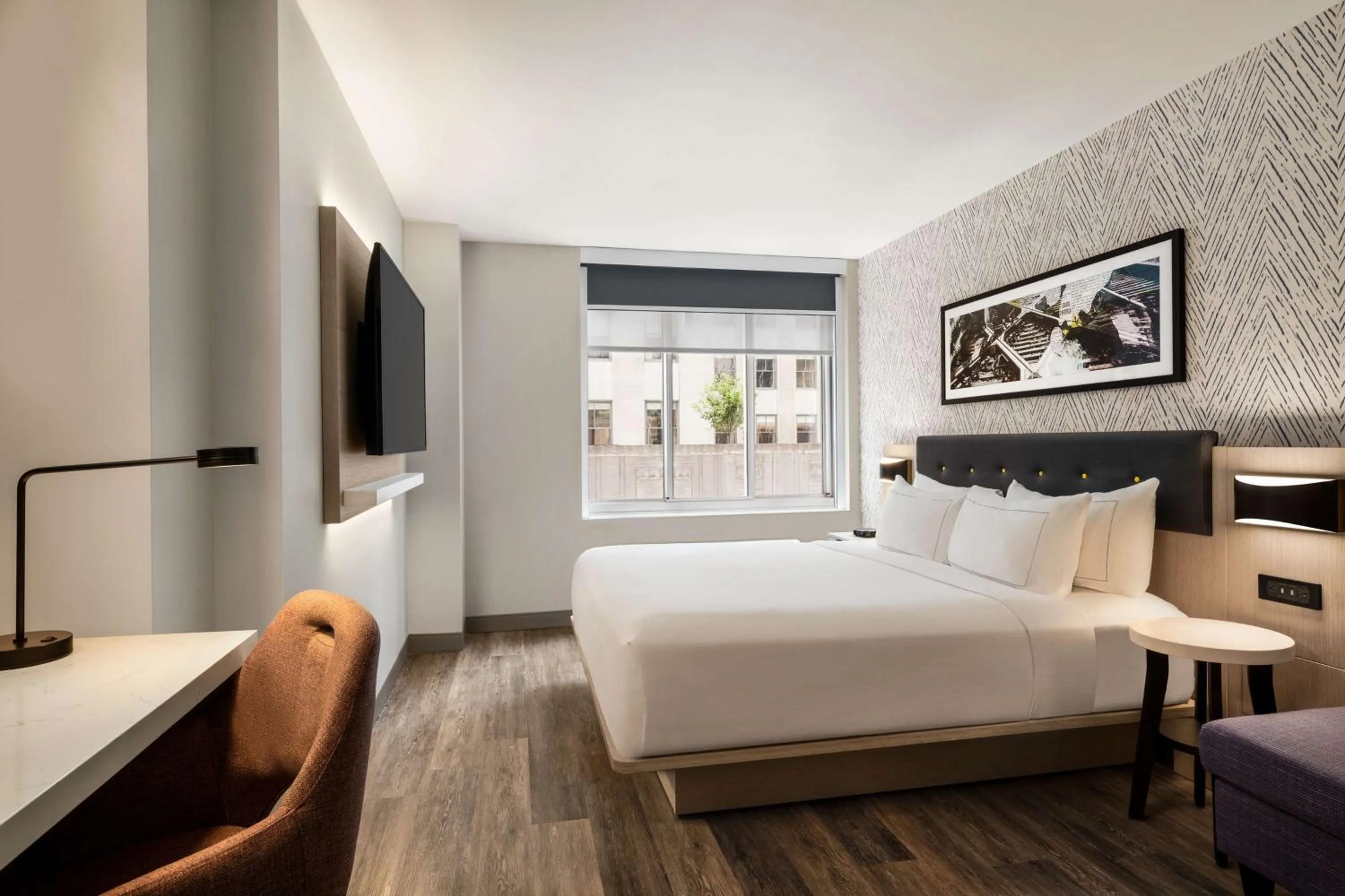 Bedroom, Bed in DoubleTree by Hilton New York Midtown Fifth Ave