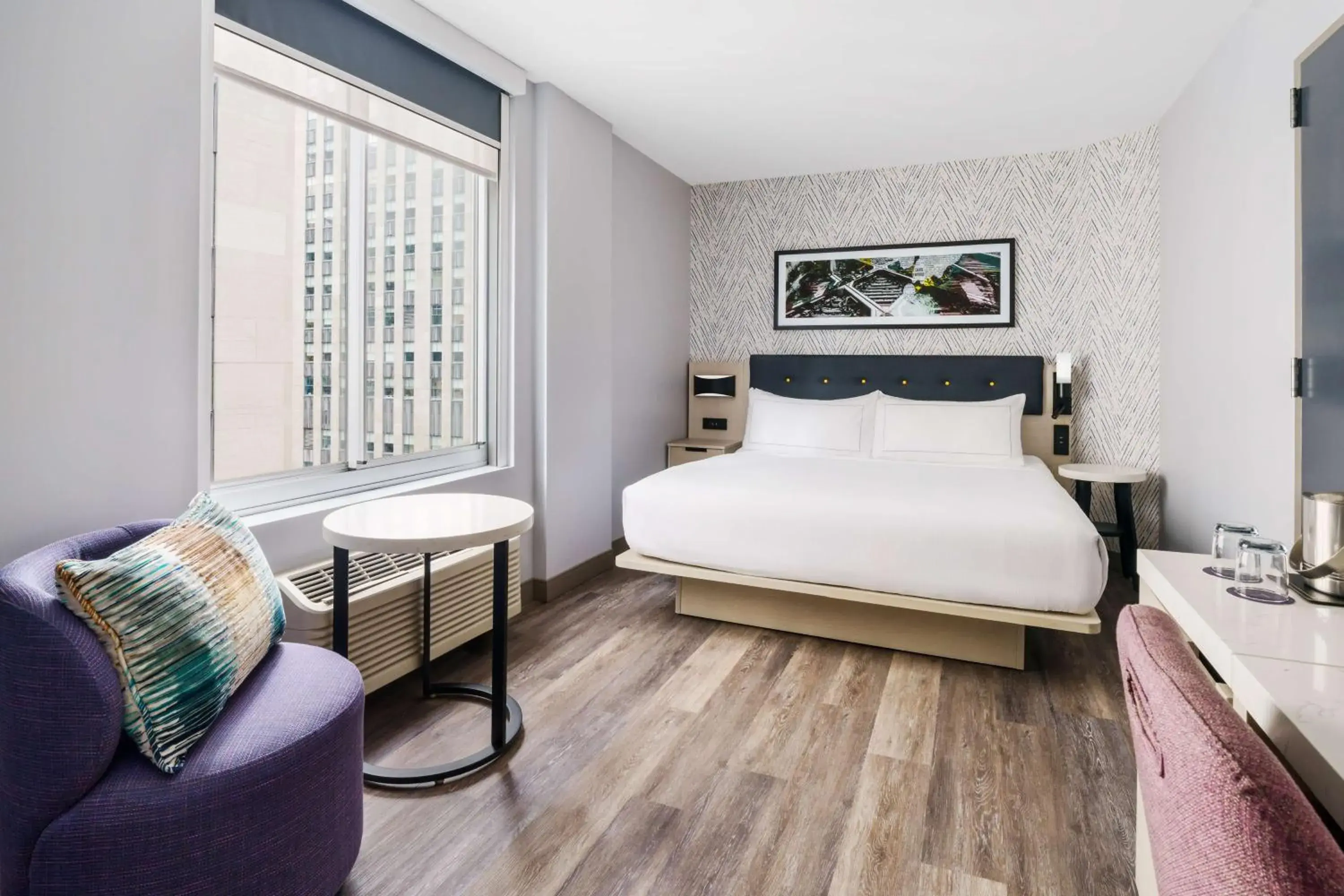Bed in DoubleTree by Hilton New York Midtown Fifth Ave Bed in DoubleTree by Hilton New York Midtown Fifth Ave
