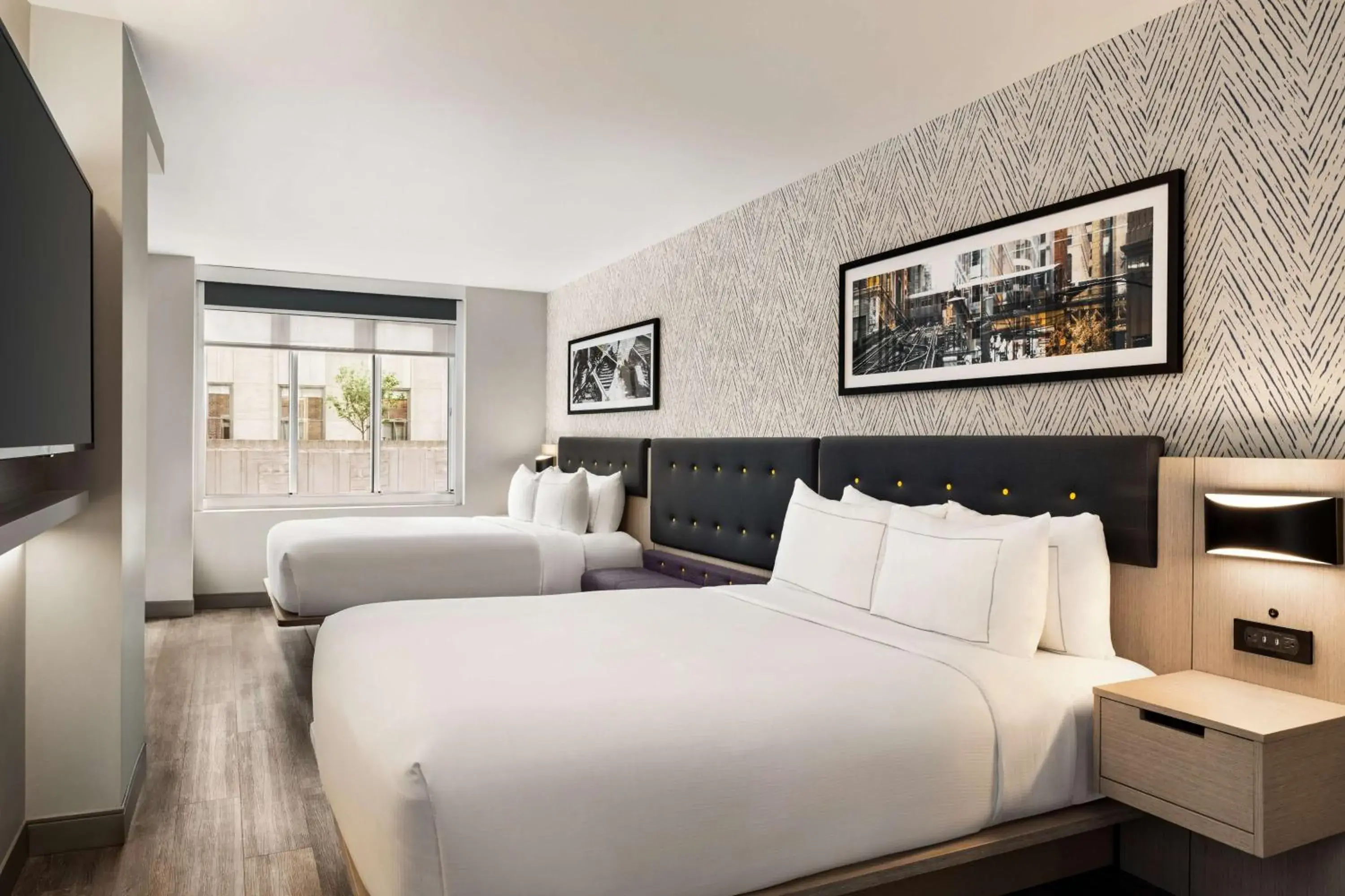 Bed in DoubleTree by Hilton New York Midtown Fifth Ave Bed in DoubleTree by Hilton New York Midtown Fifth Ave
