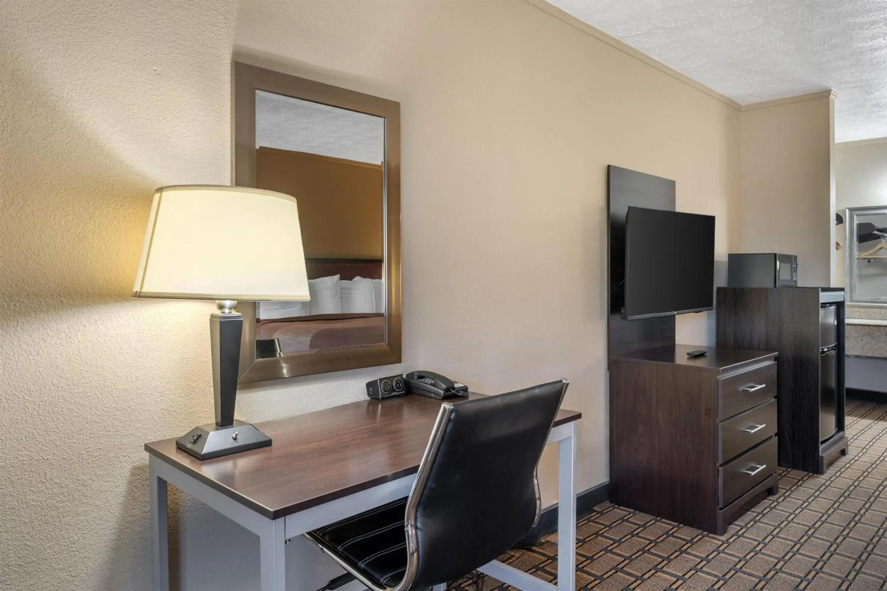 Bedroom in SureStay Hotel by Best Western Summersville Bedroom in SureStay Hotel by Best Western Summersville