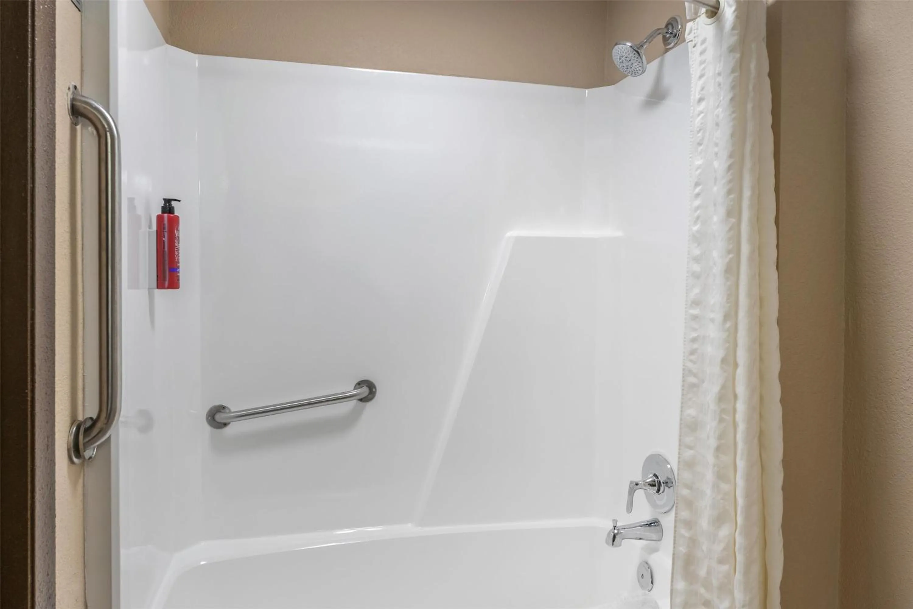 Bathroom in SureStay Hotel by Best Western Summersville