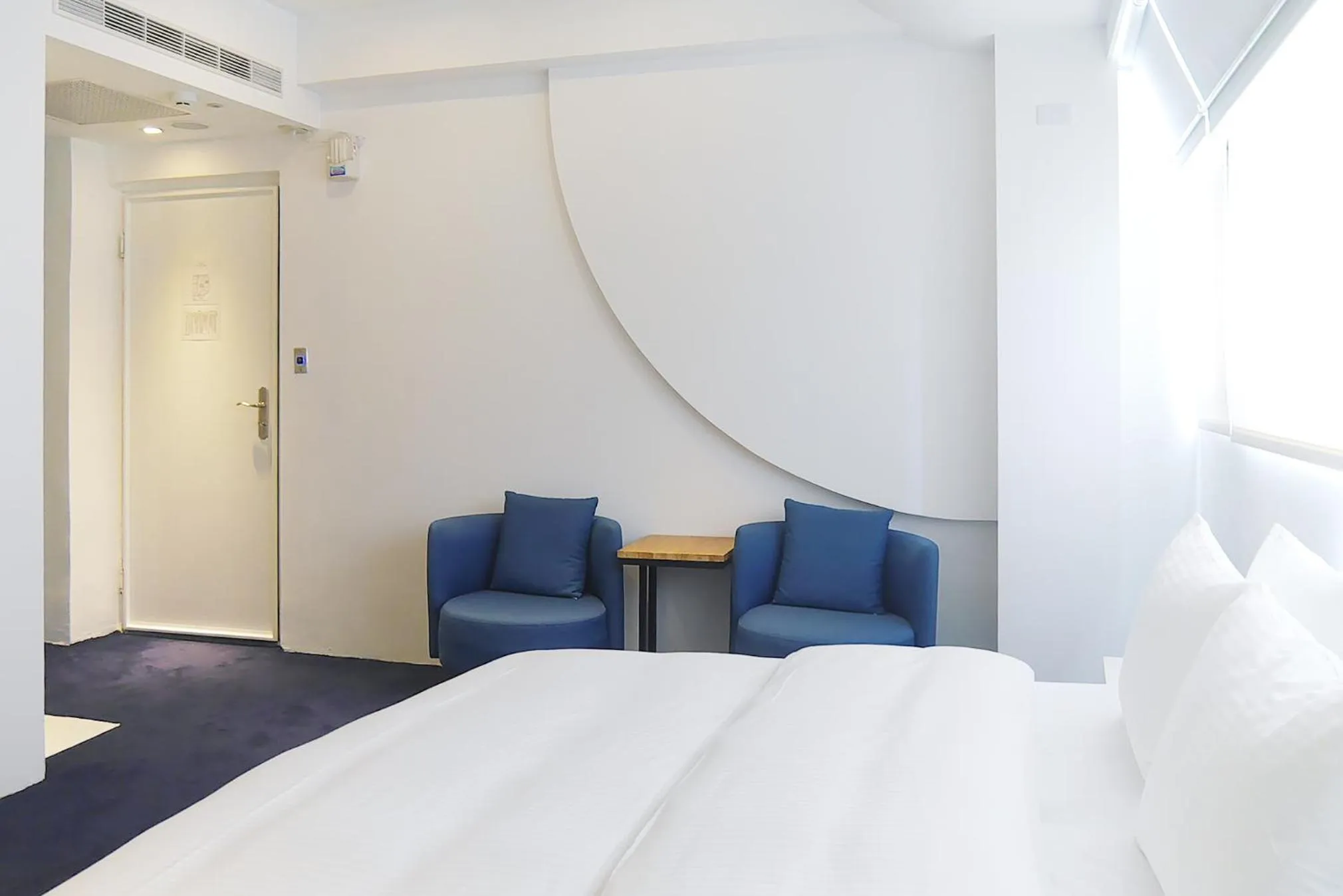 Bed in Time Flyer Hotel