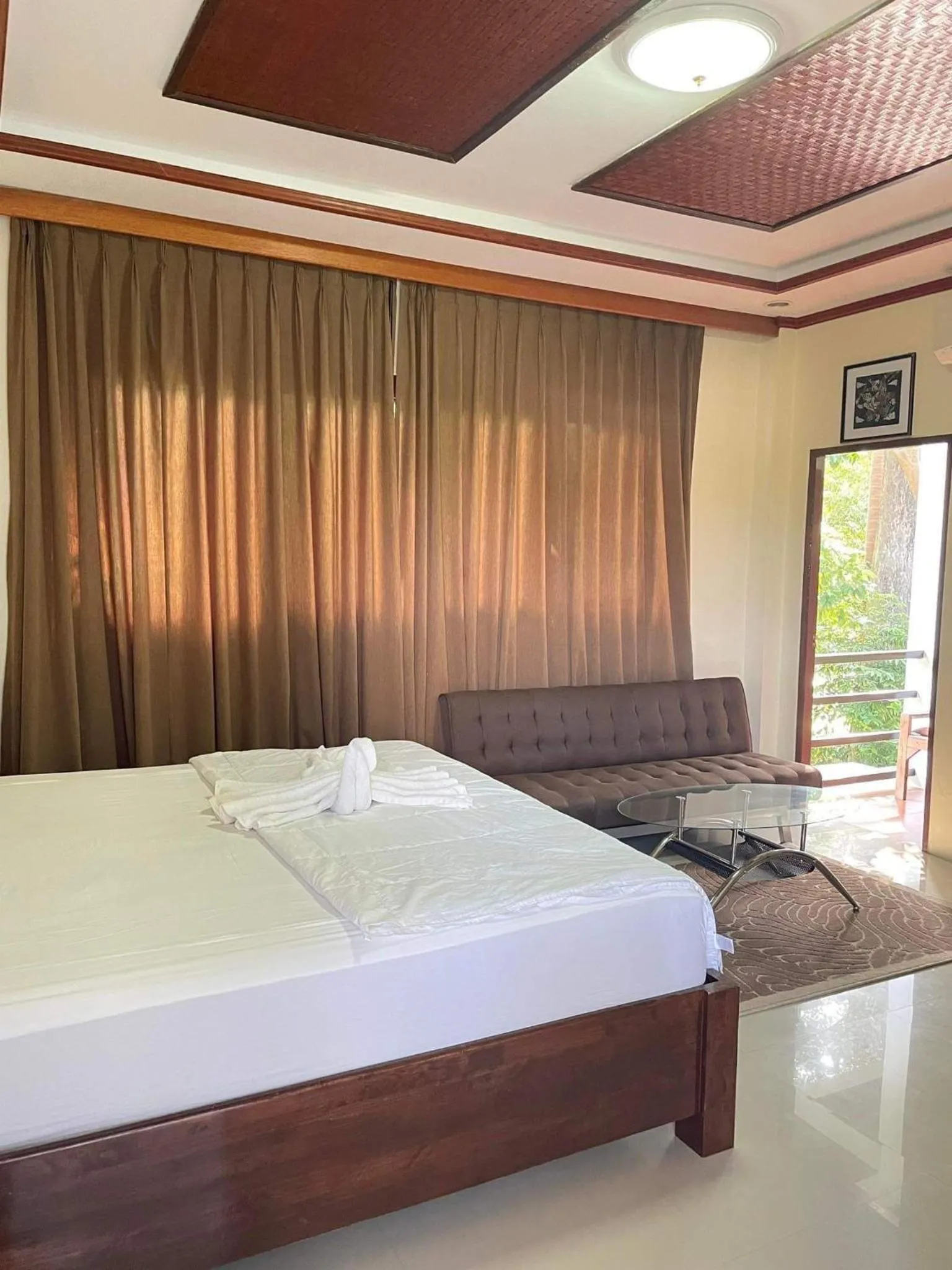 Bed in Buddha Raksa