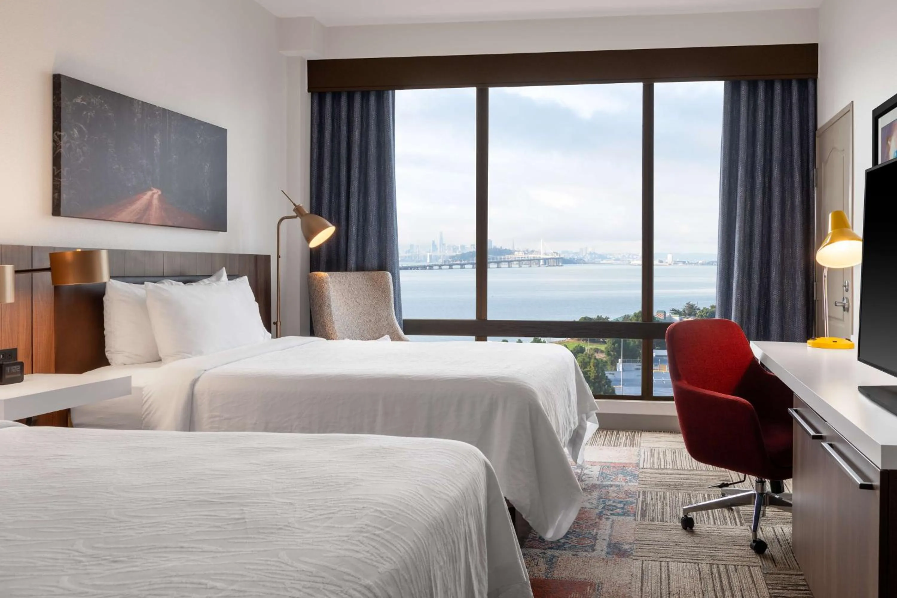 View (from property/room), Bed in Hilton Garden Inn San Francisco/Oakland Bay Bridge