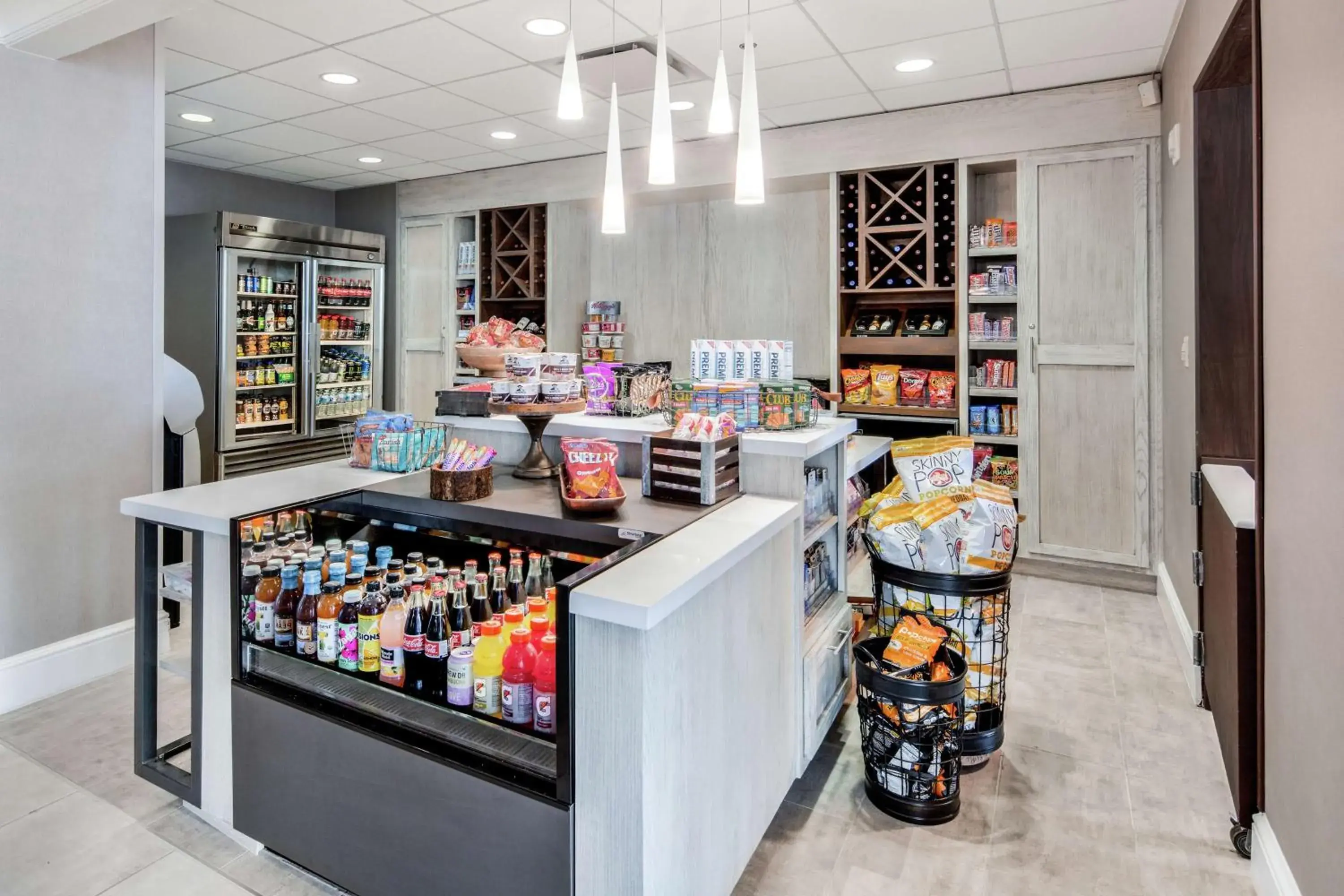 Restaurant/places to eat in Hilton Garden Inn San Francisco/Oakland Bay Bridge Restaurant/places to eat in Hilton Garden Inn San Francisco/Oakland Bay Bridge