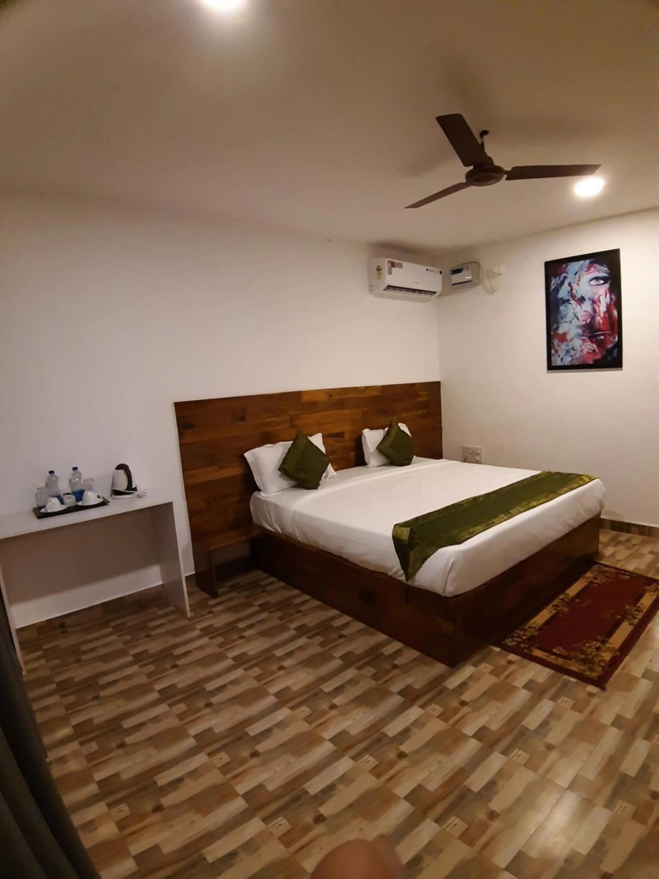 Bed in Treebo Lands End Beach Resort Morjim
