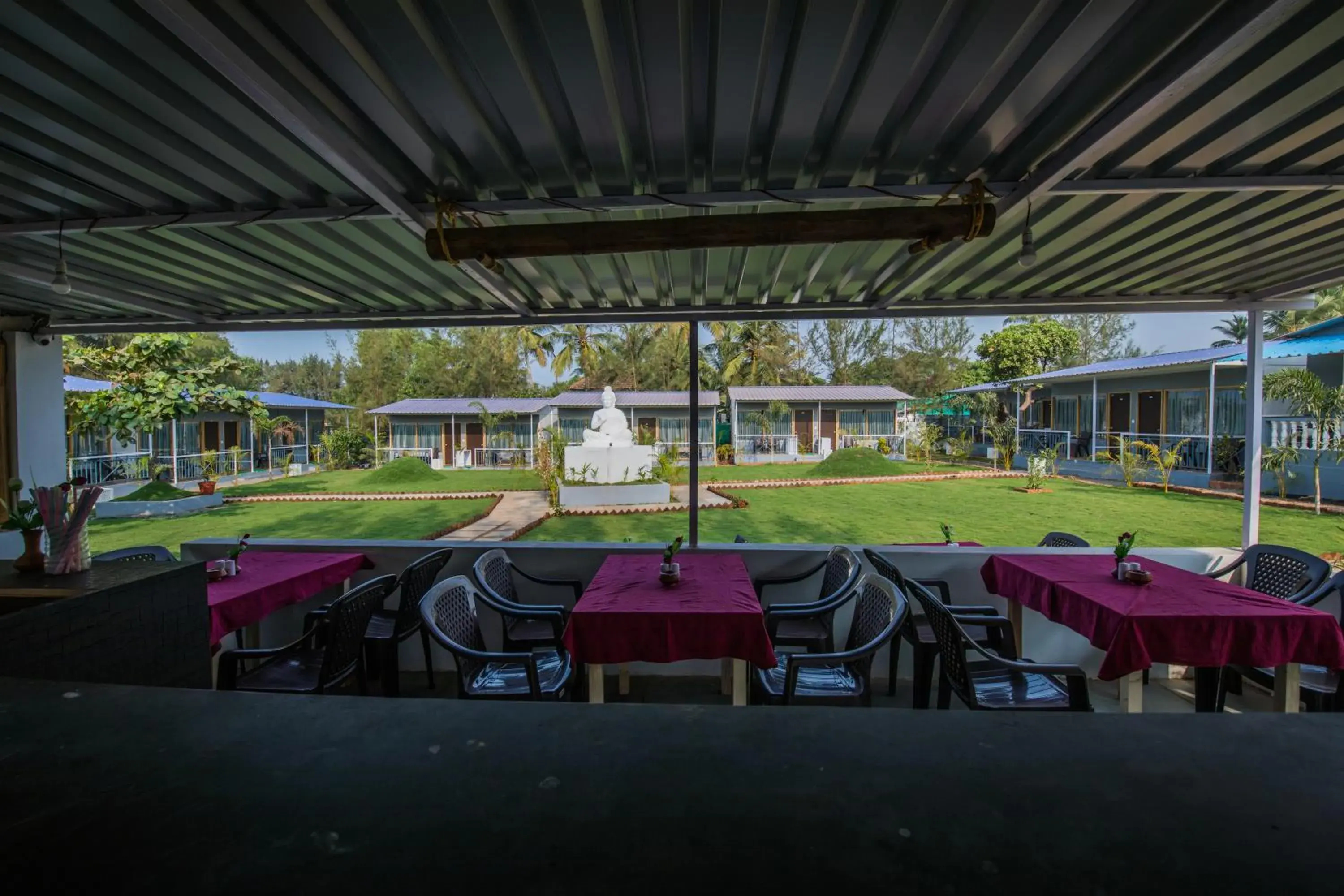 Restaurant/places to eat in Treebo Lands End Beach Resort Morjim Restaurant/places to eat in Treebo Lands End Beach Resort Morjim