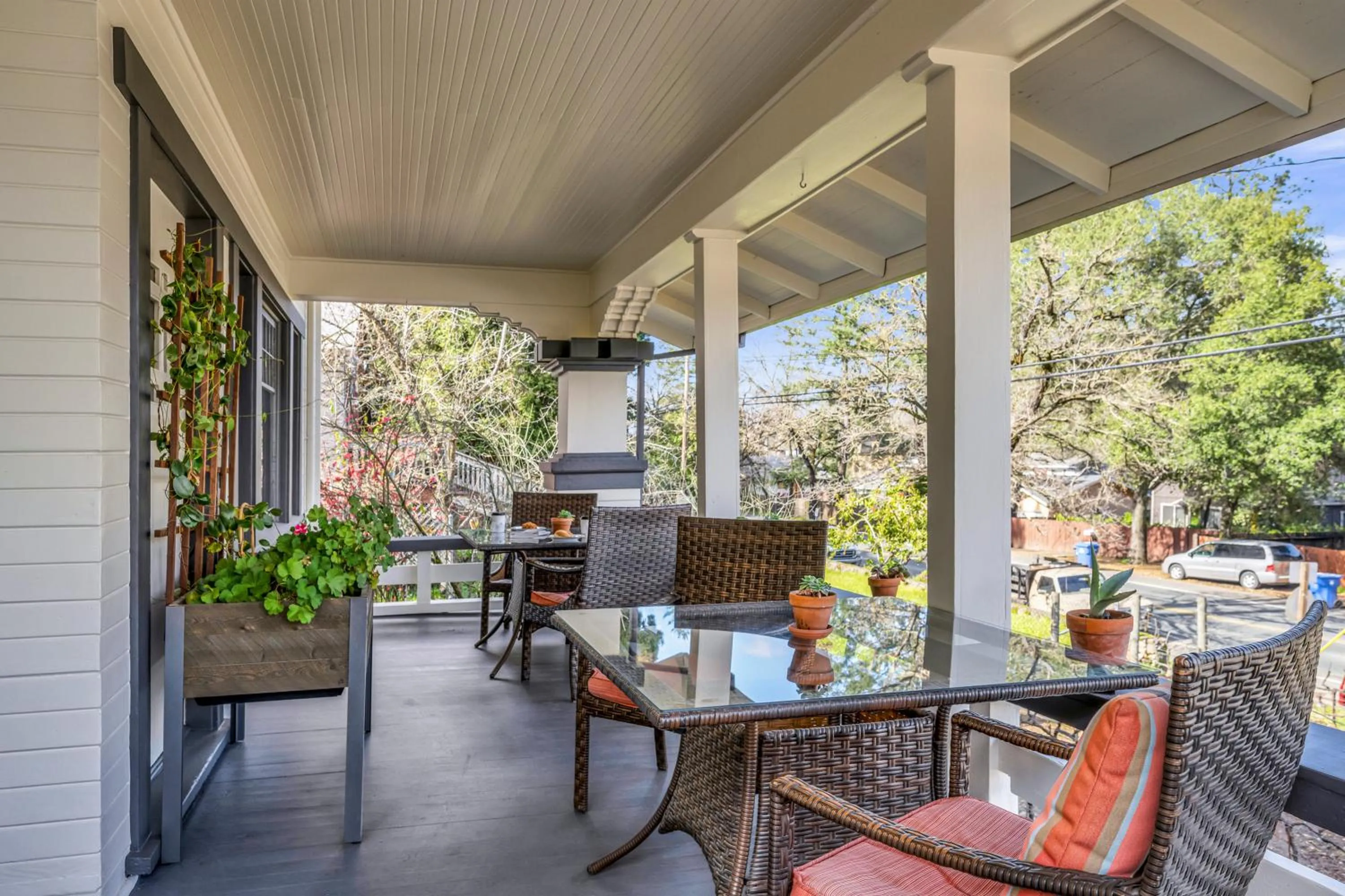 Property building in Craftsman Inn