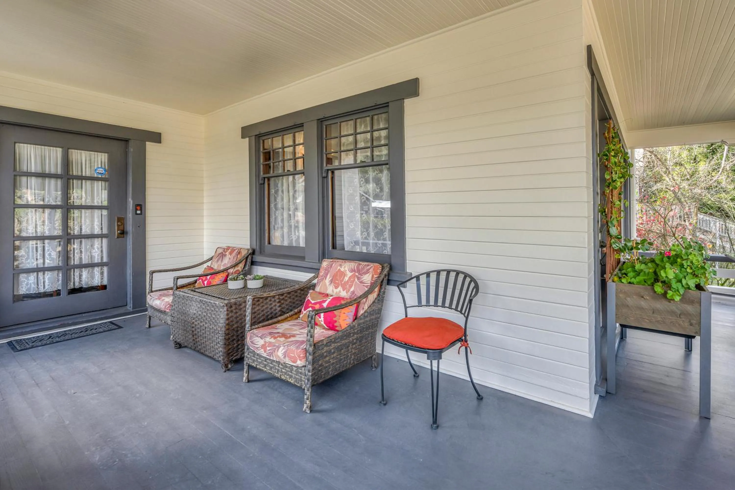 Patio in Craftsman Inn