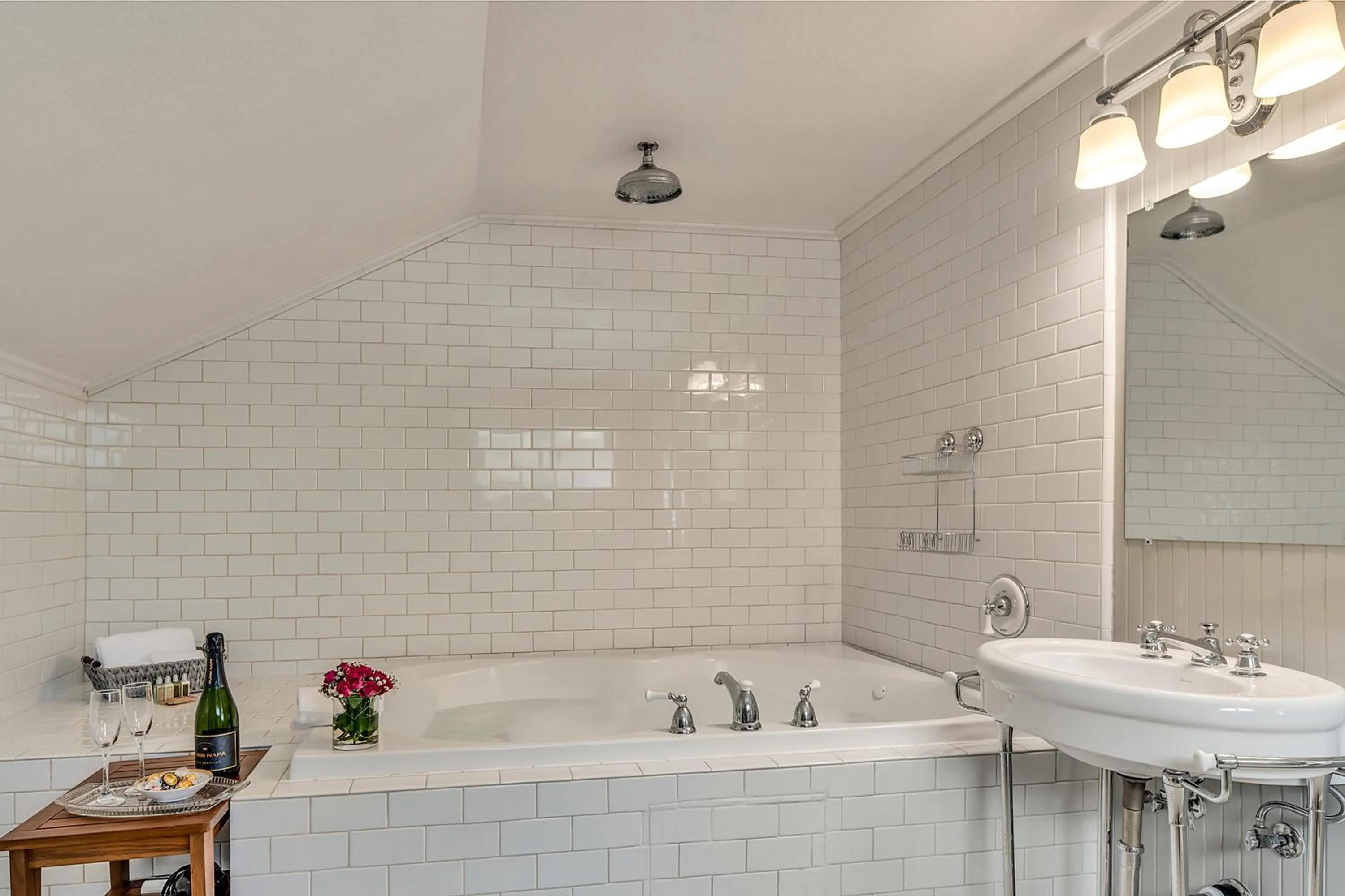 Shower in Craftsman Inn