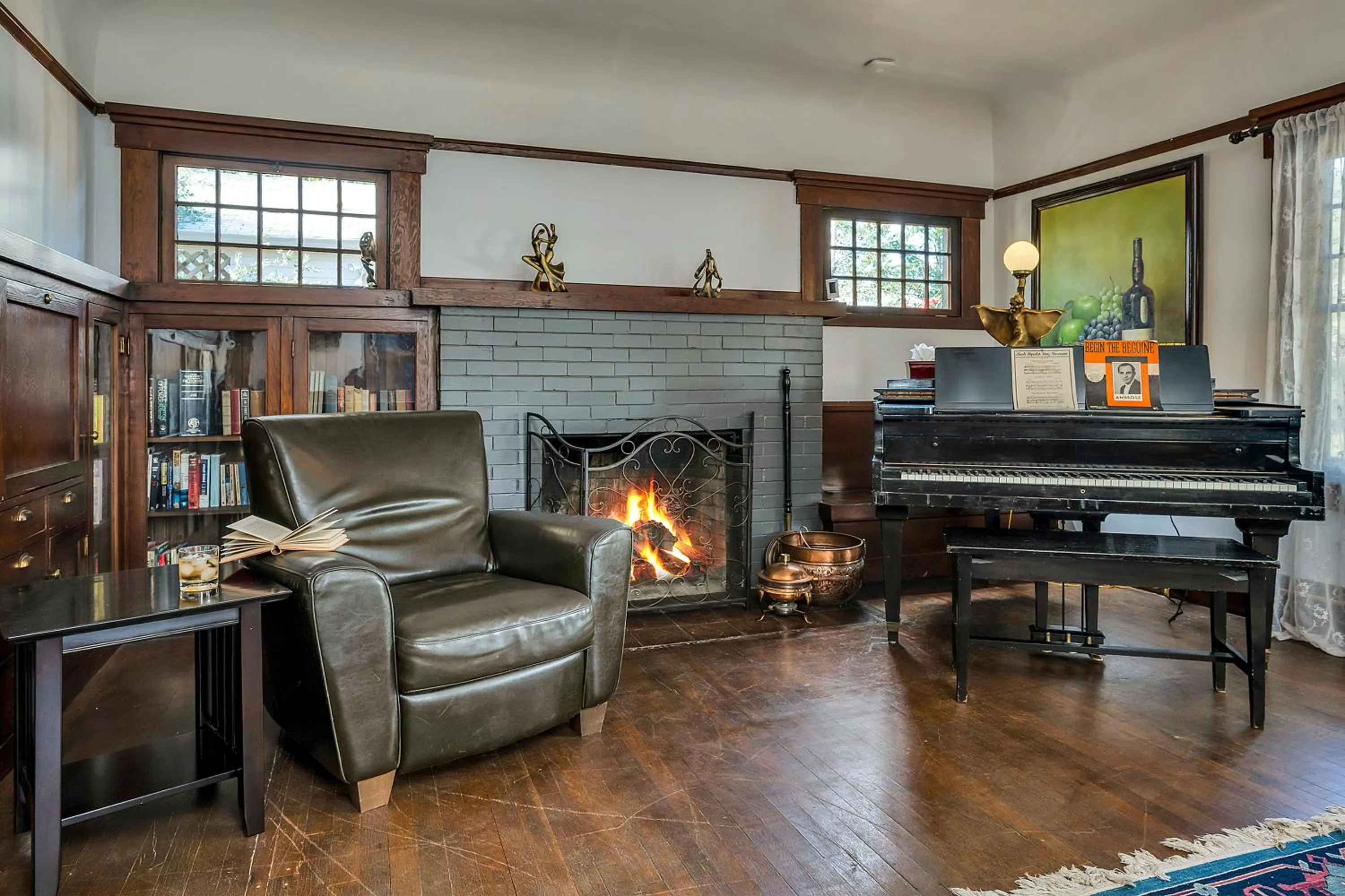 Living room in Craftsman Inn