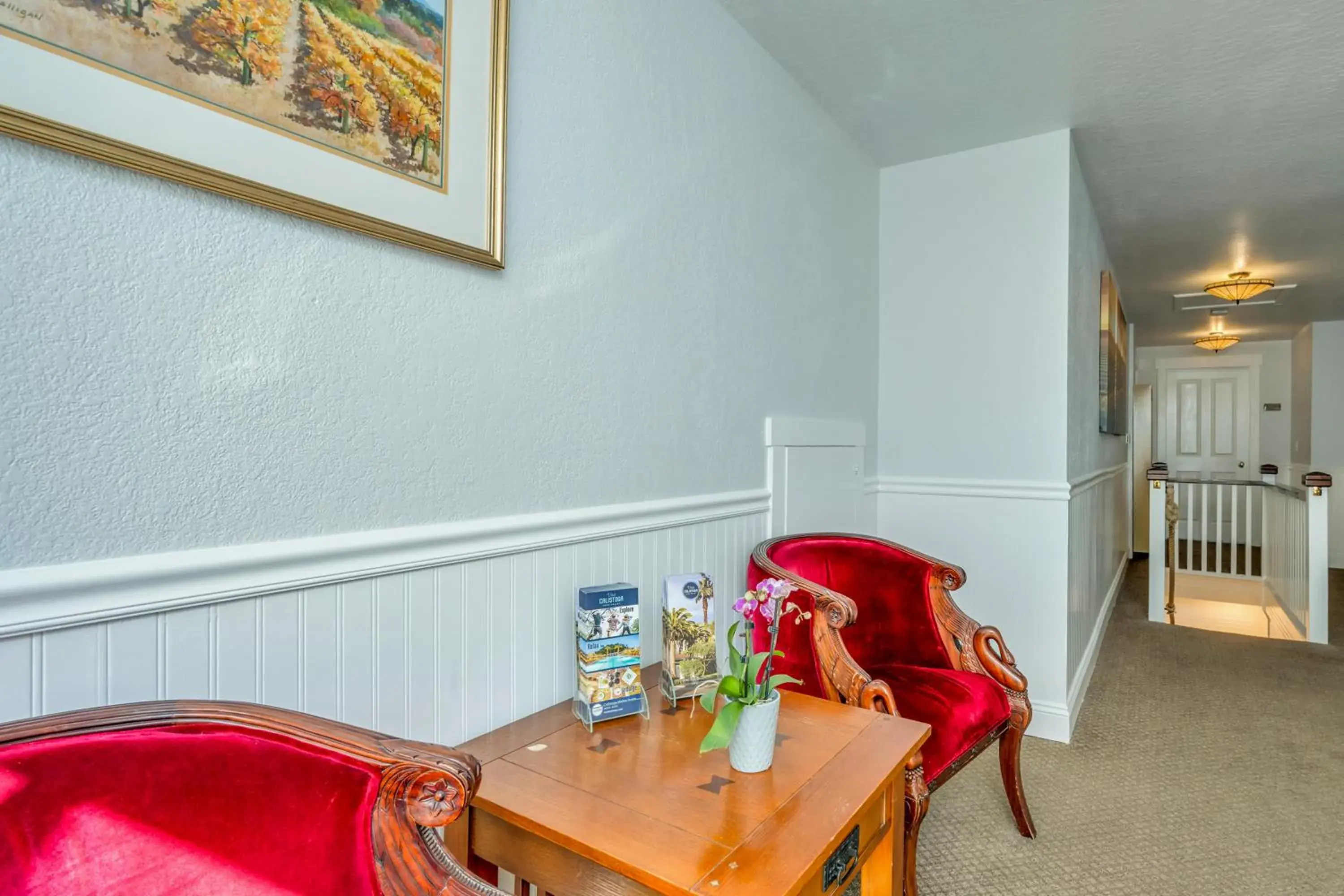 Property building in Craftsman Inn Property building in Craftsman Inn