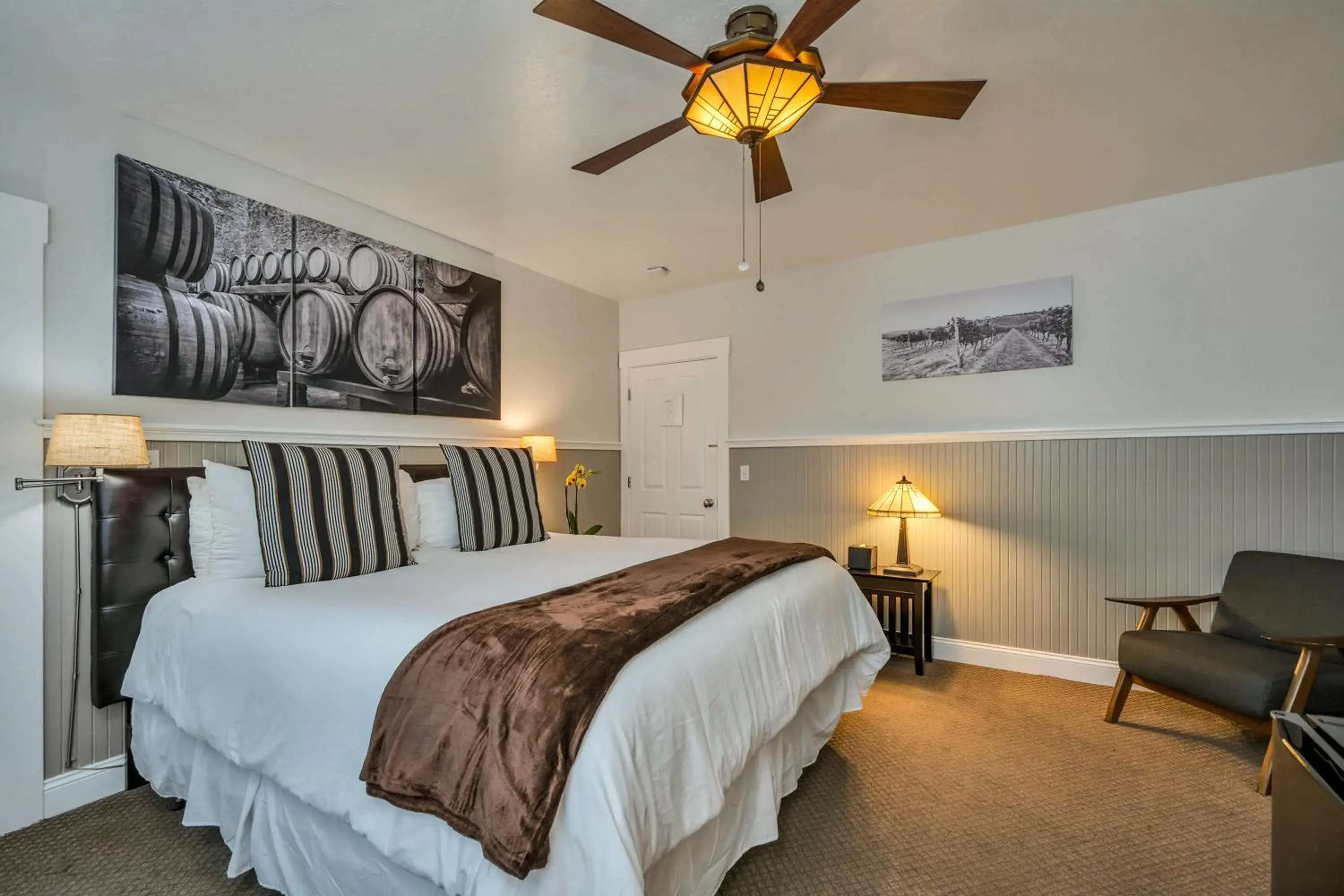 Deluxe King Room in Craftsman Inn Deluxe King Room in Craftsman Inn