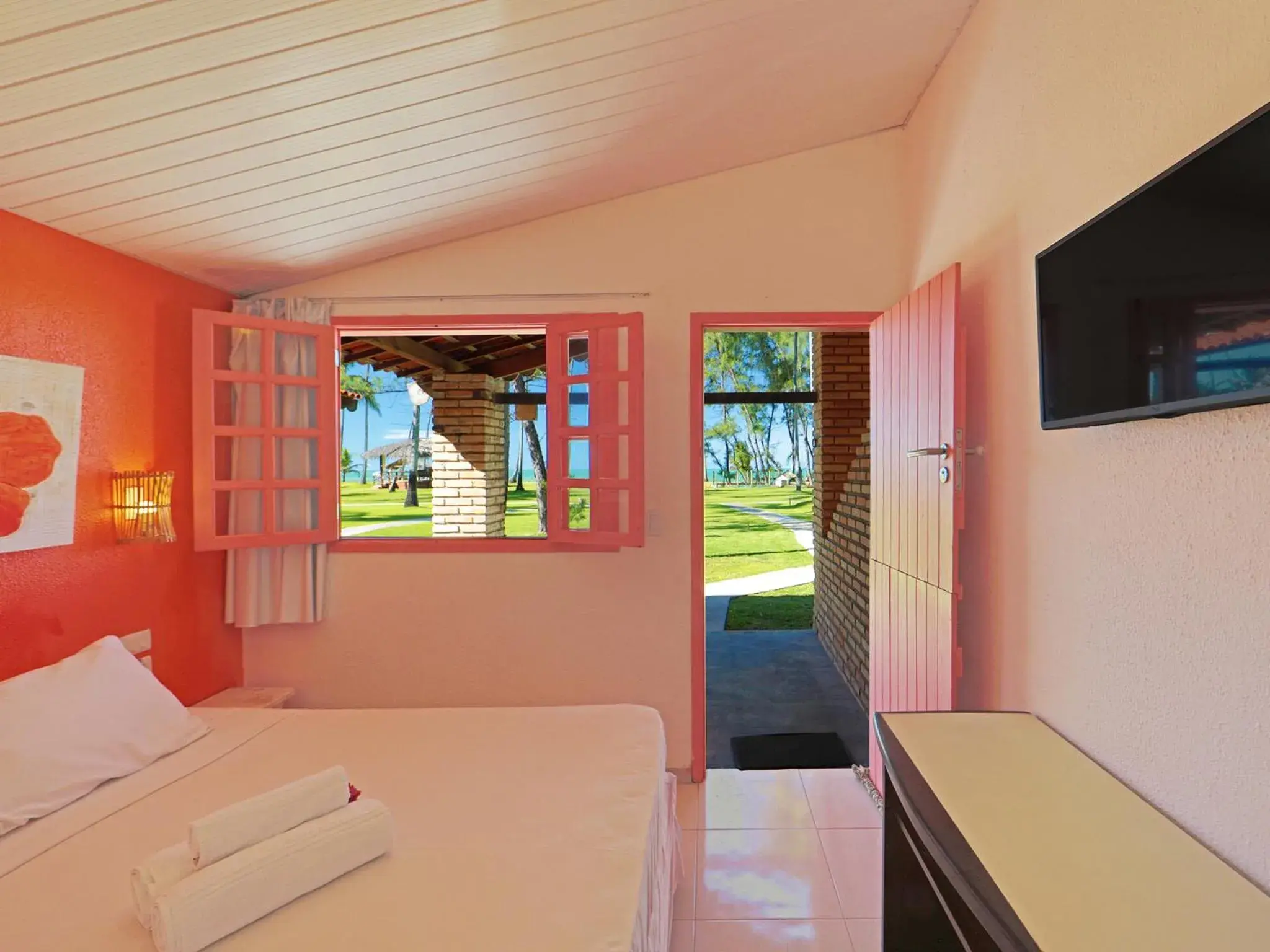 Economy Double Room with Sea View in Pousada Xalés de Maracaípe Economy Double Room with Sea View in Pousada Xalés de Maracaípe