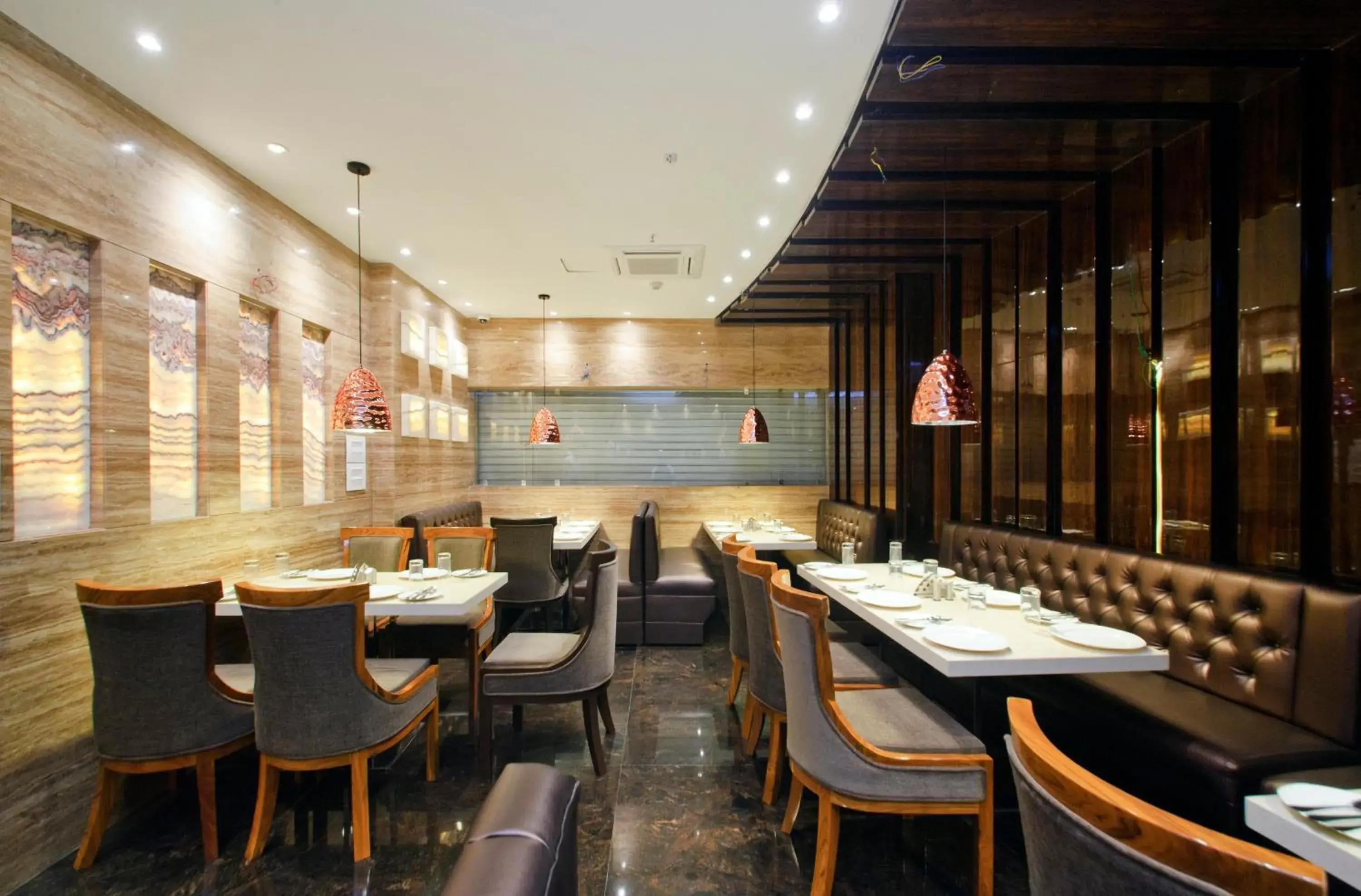 Restaurant/places to eat in Hotel Golden Palace Restaurant/places to eat in Hotel Golden Palace