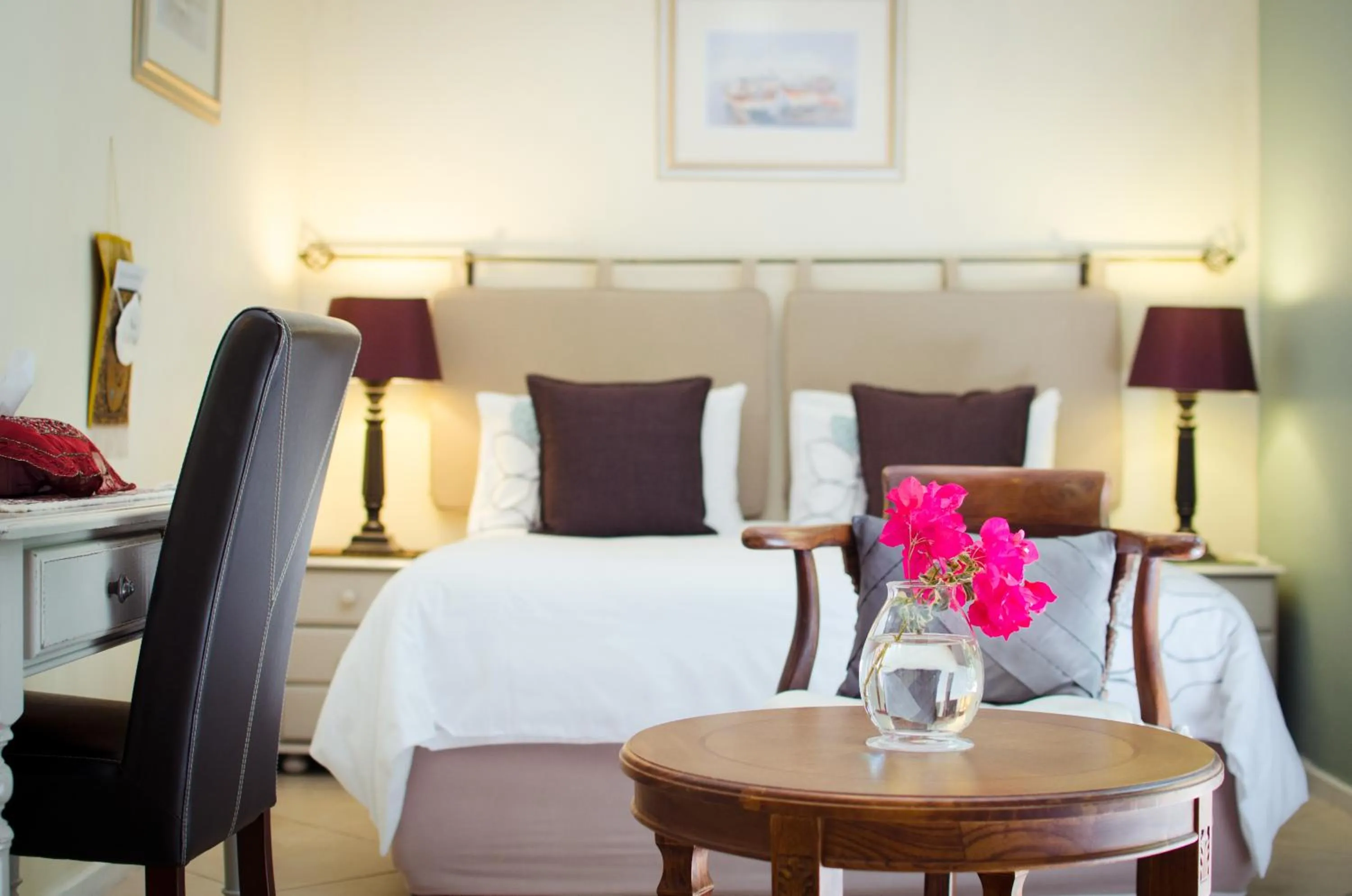 Bed in Paradiso Guesthouse & Self-catering Cottage