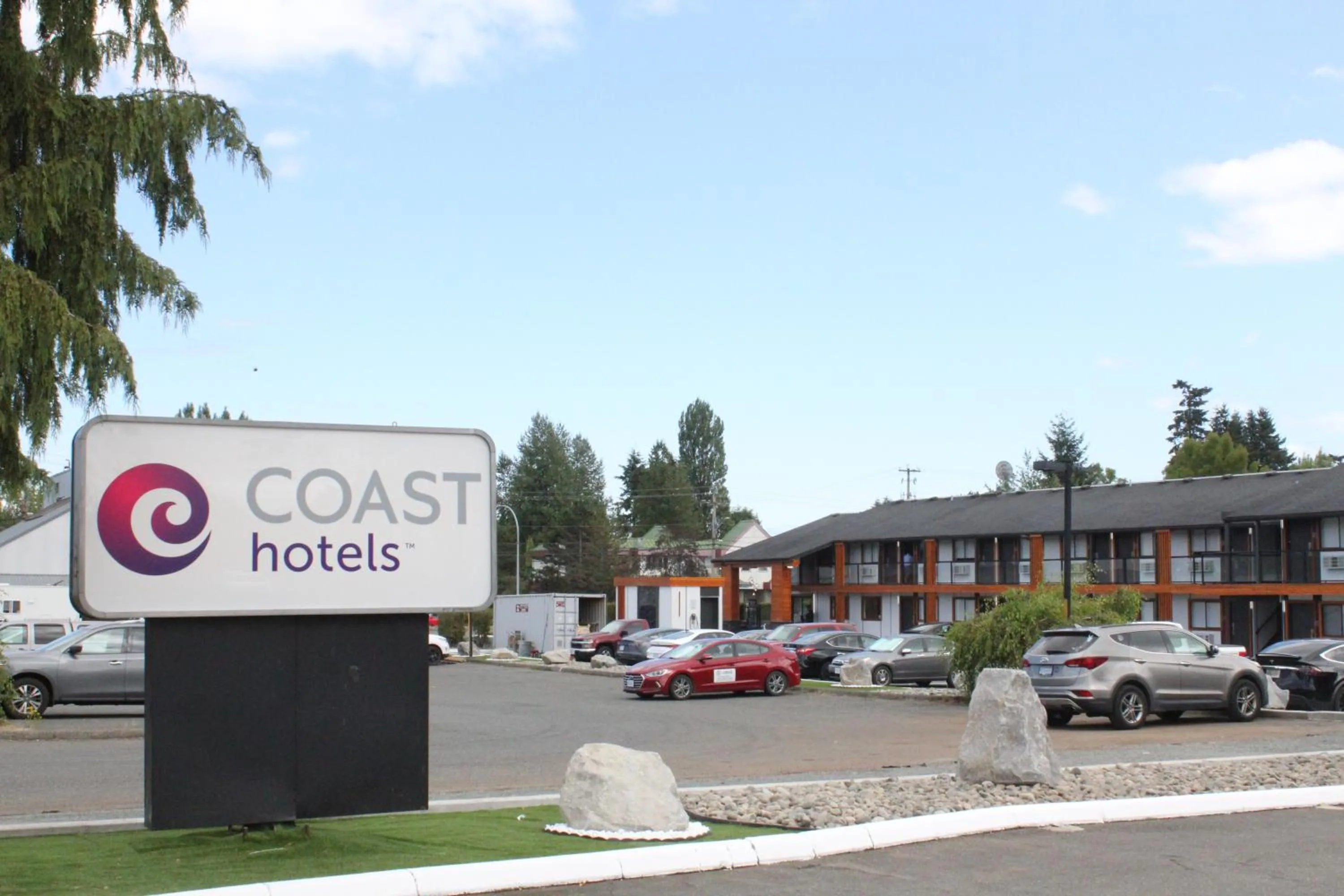 Property building in Coast Courtenay Hotel