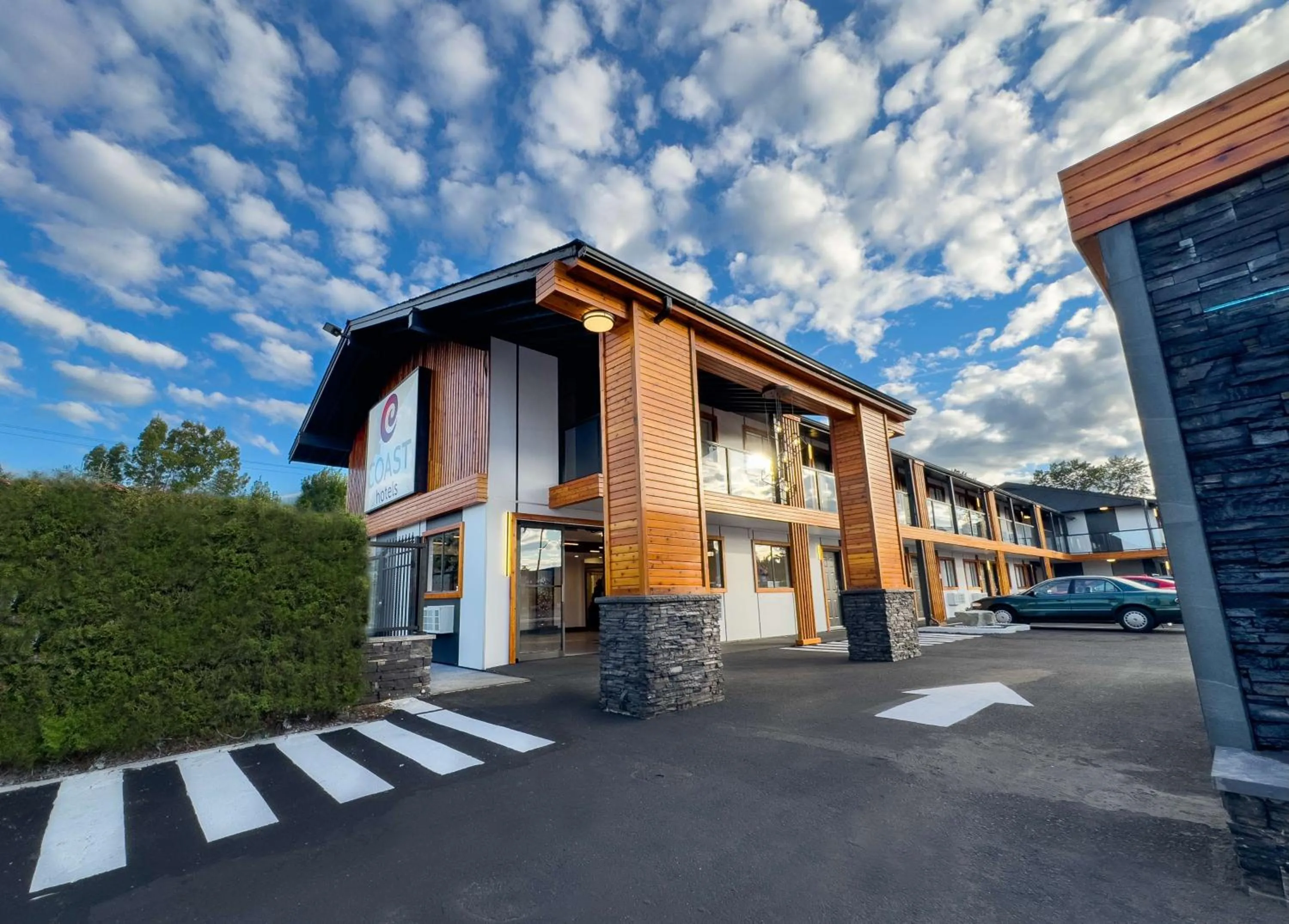 Property building in Coast Courtenay Hotel