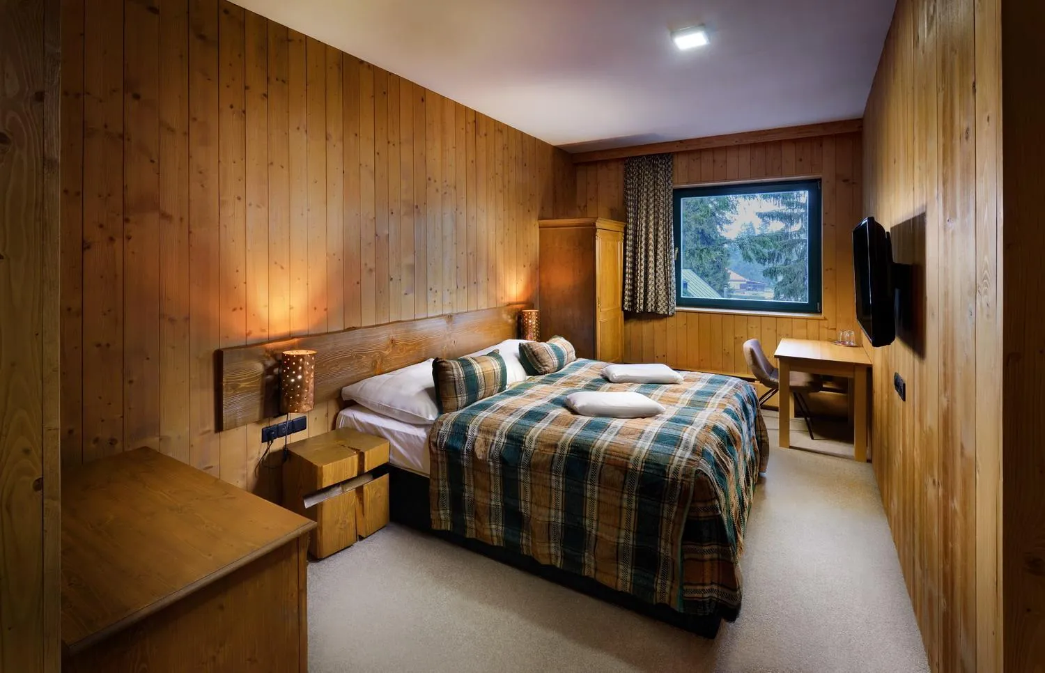 Garden, Bed in Hotel Tri Studničky - Adult friendly