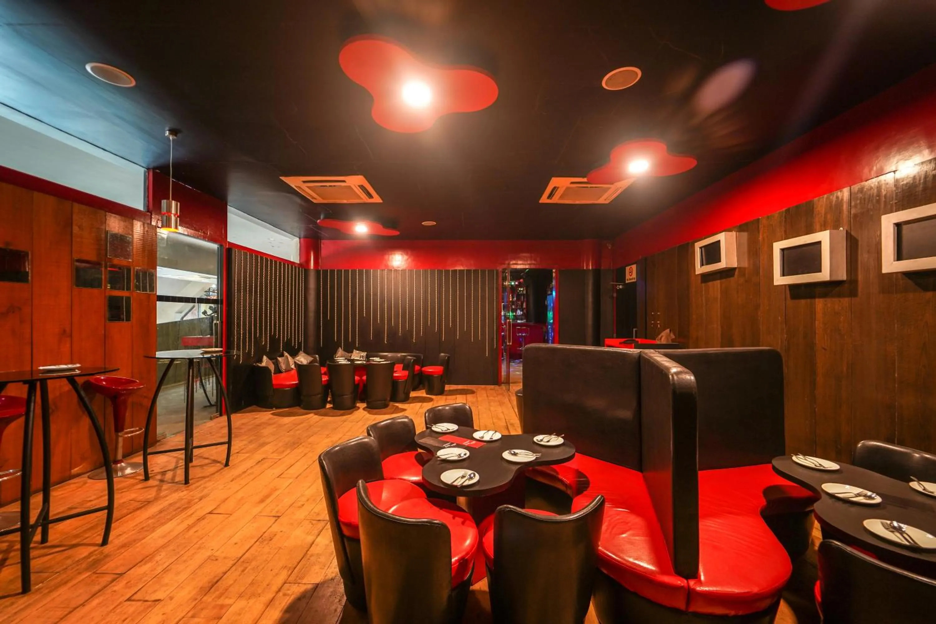 Nightclub / DJ in Triose Boutique Hotel Lonavala