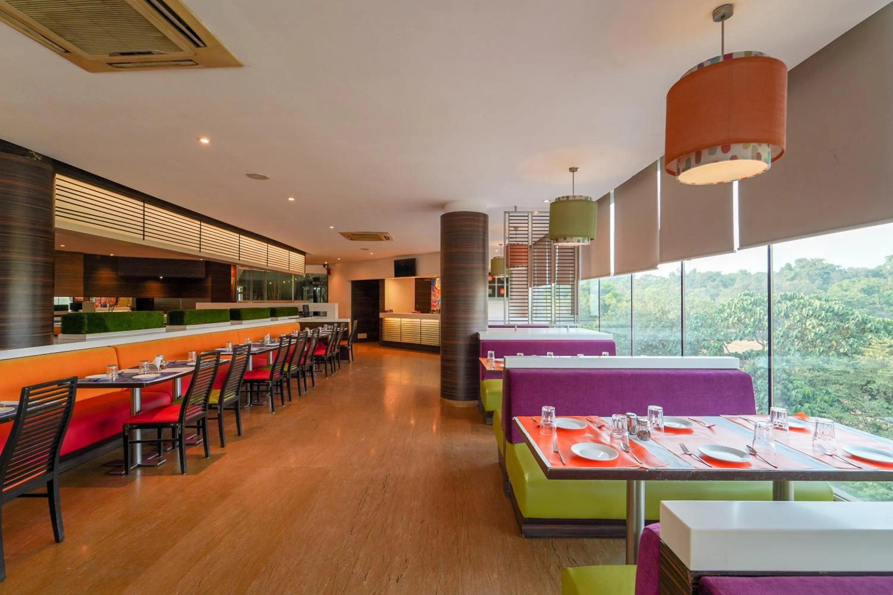 Restaurant/places to eat in Triose Boutique Hotel Lonavala