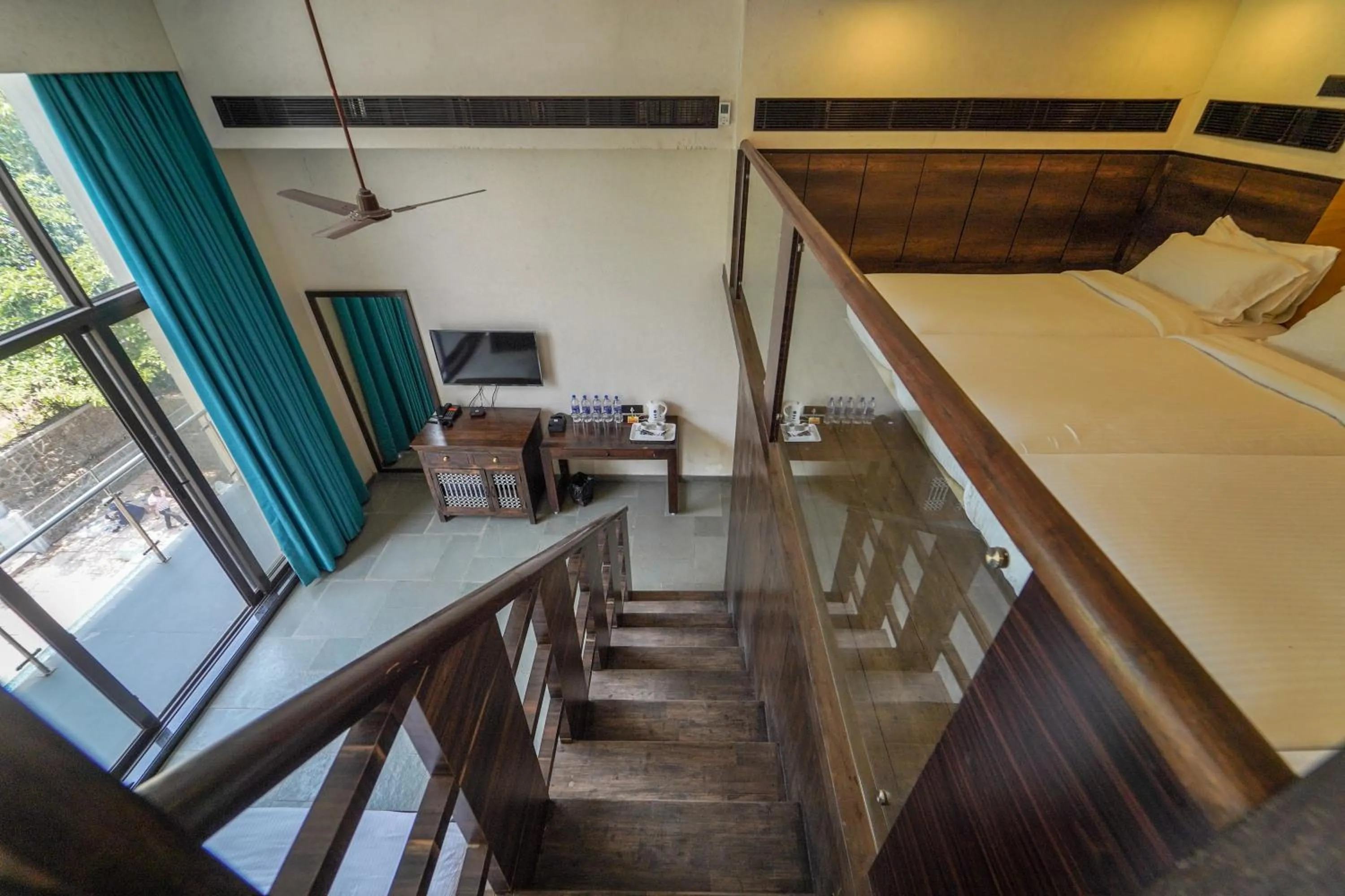 Photo of the whole room, Bed in Triose Boutique Hotel Lonavala