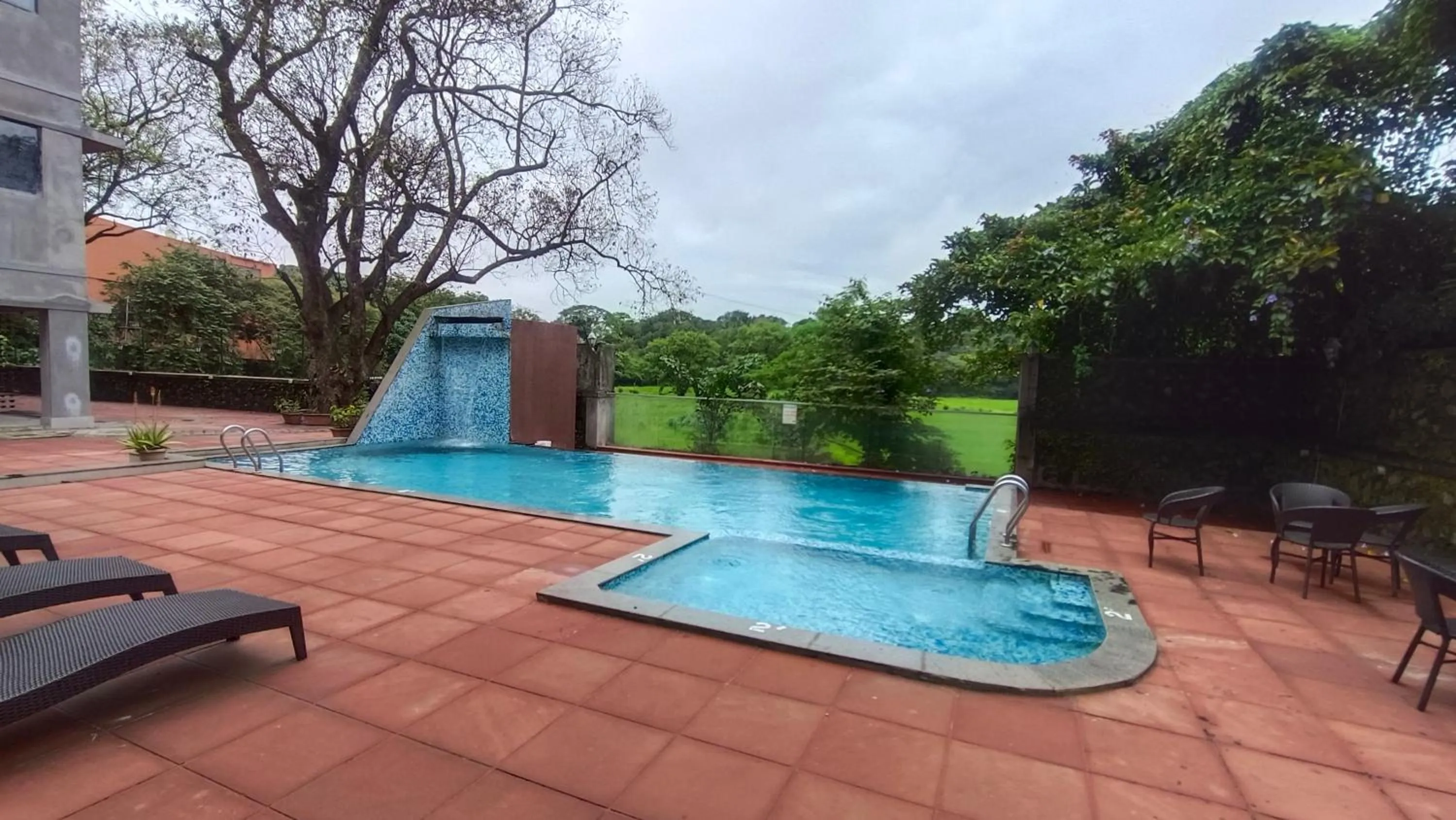Swimming pool in Triose Boutique Hotel Lonavala
