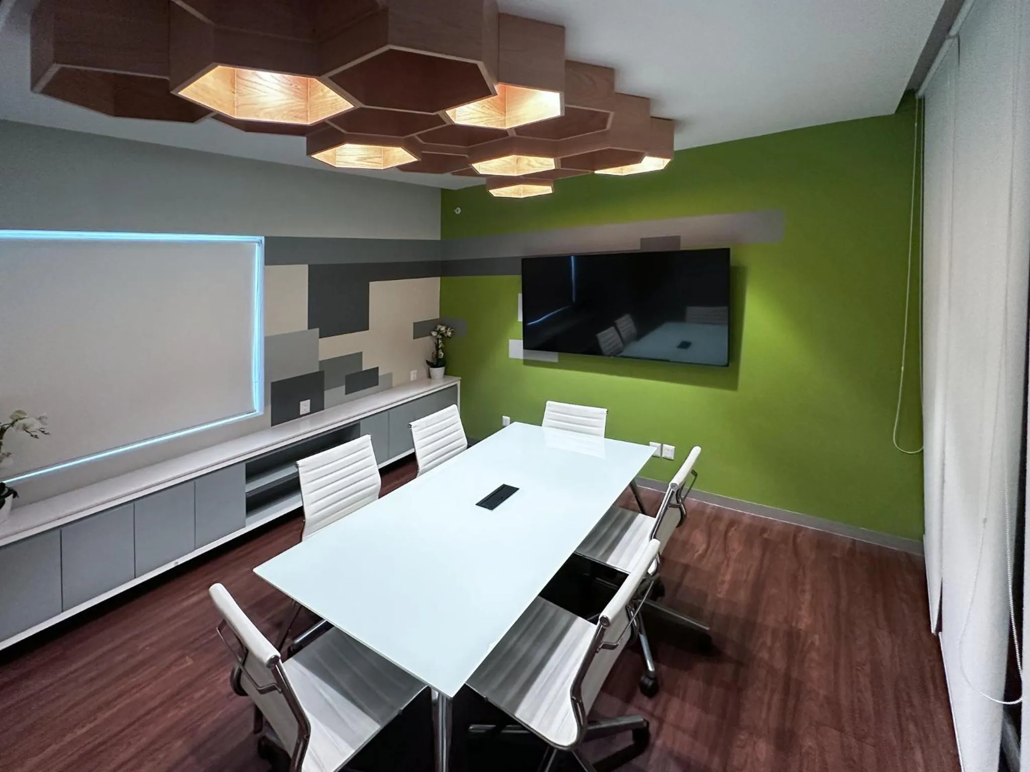 Meeting/conference room in Holiday Inn Express Mérida by IHG