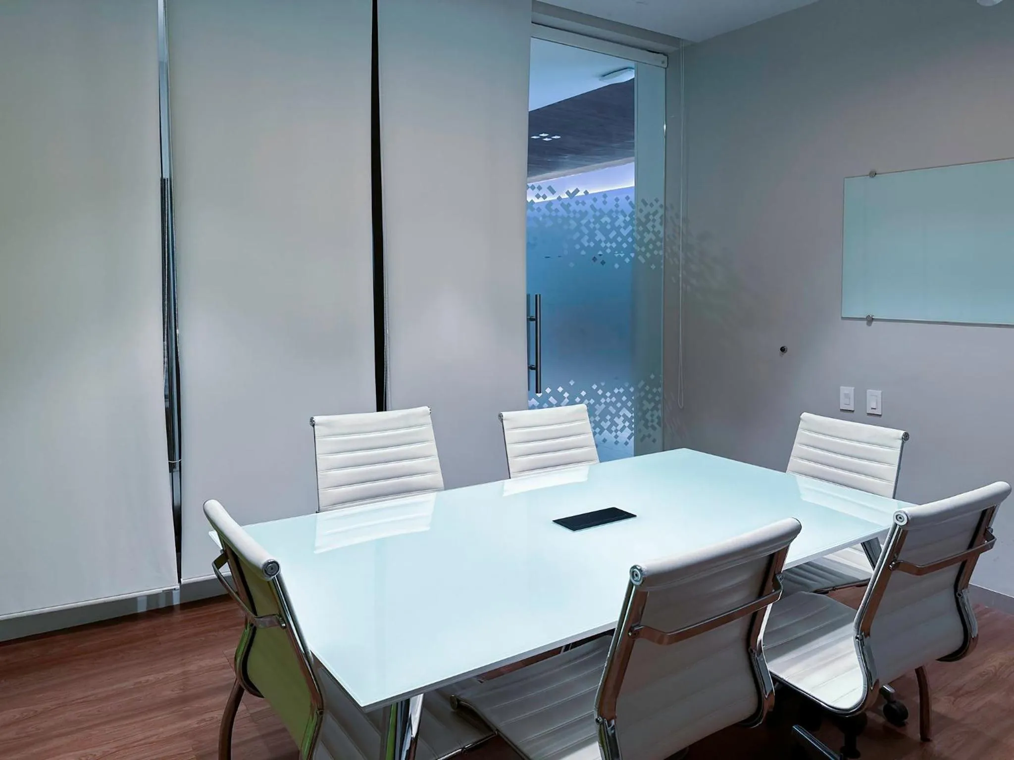 Meeting/conference room in Holiday Inn Express Mérida by IHG