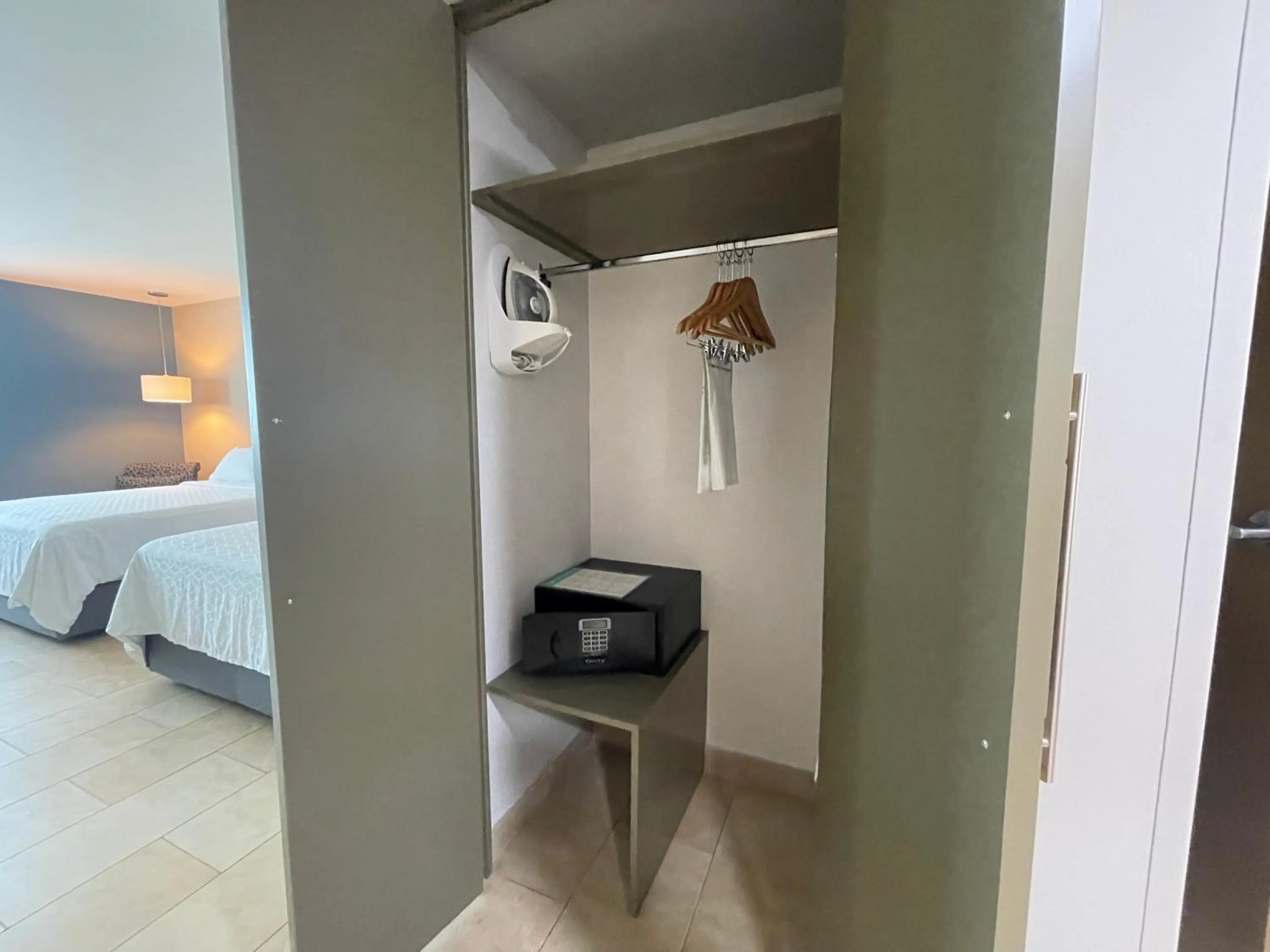 furniture, Bed in Holiday Inn Express Mérida by IHG