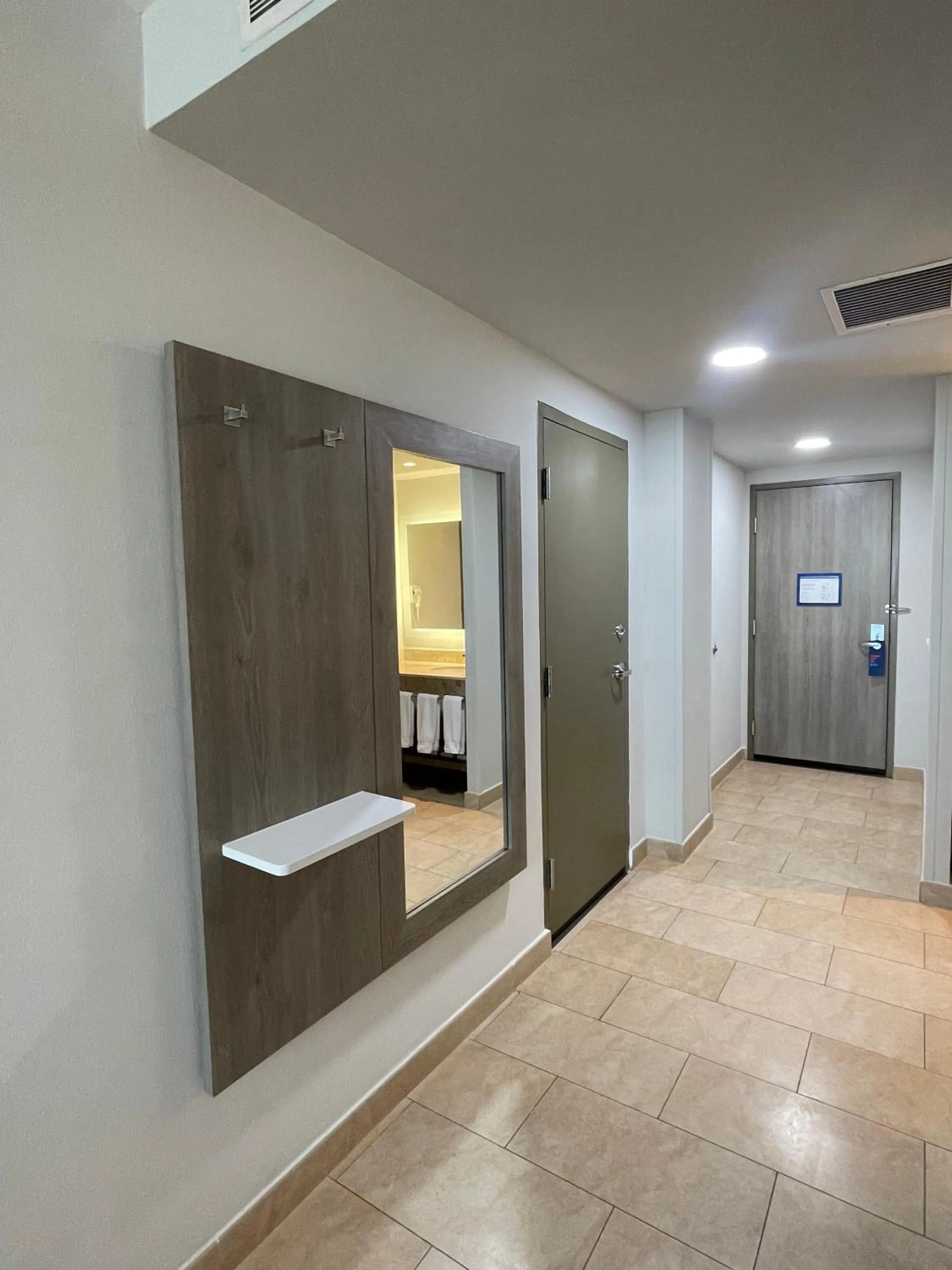 Bedroom in Holiday Inn Express Mérida by IHG