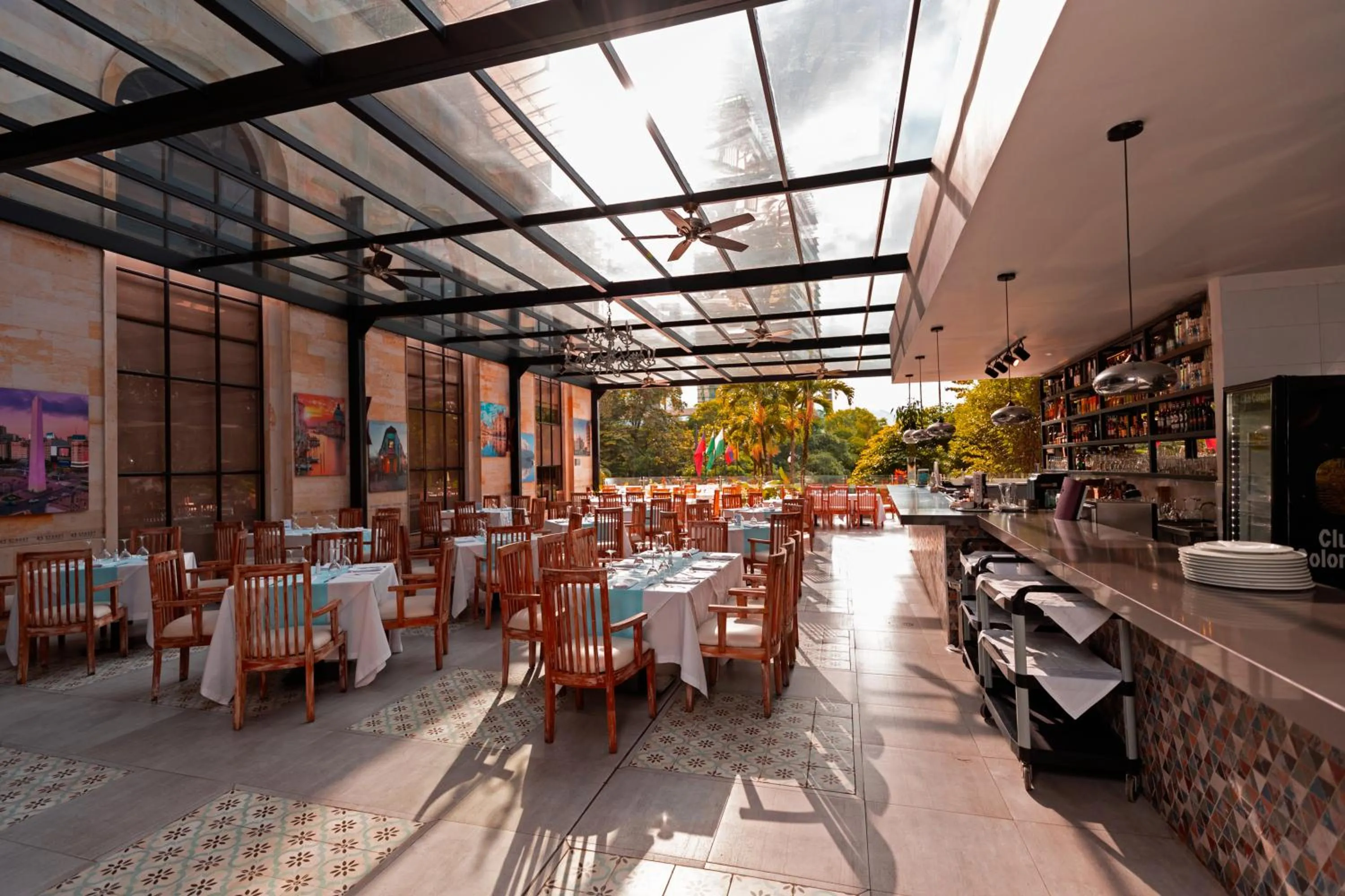 Restaurant/places to eat in Hotel Dann Carlton Medellín