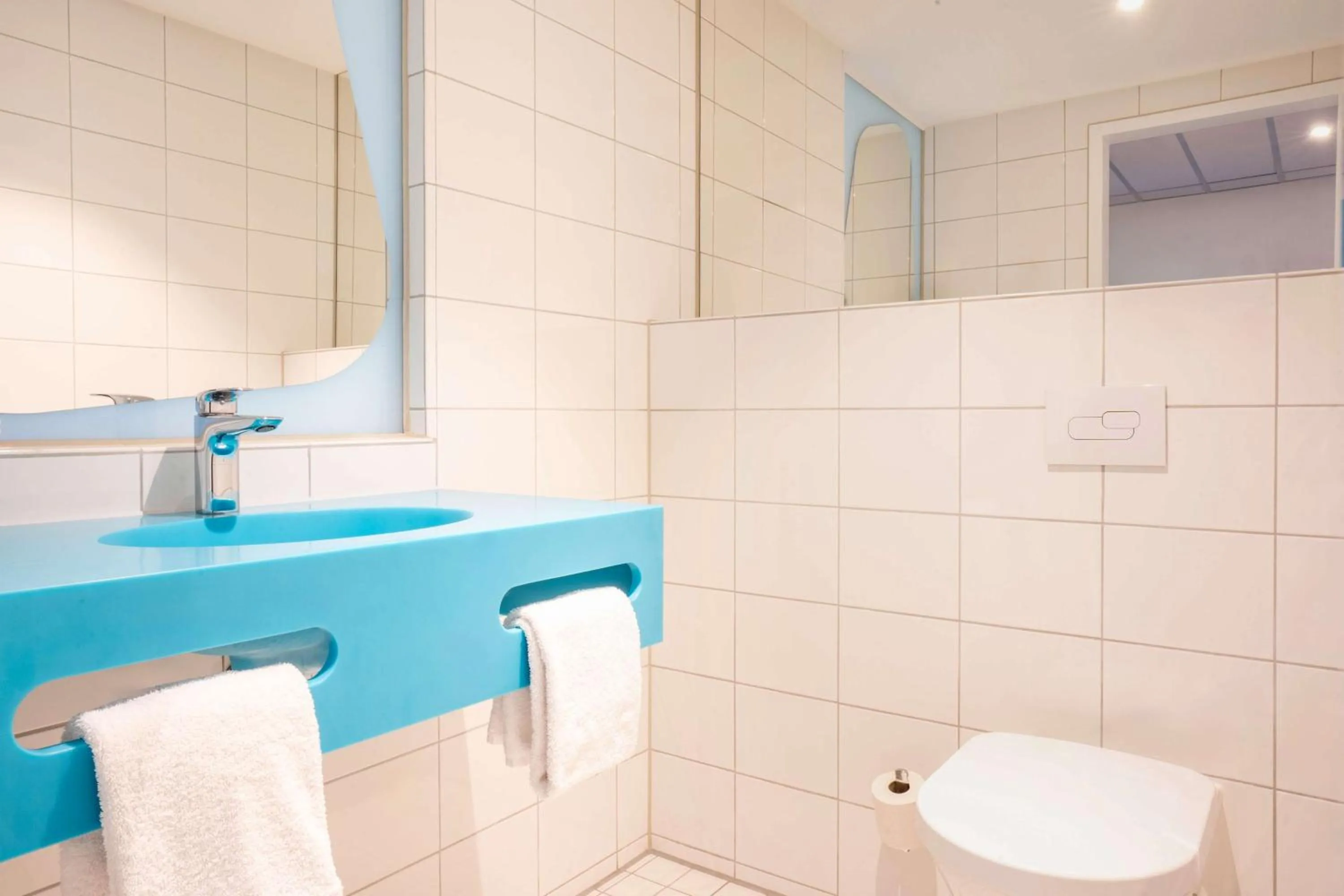 Bathroom in Prize by Radisson, Hamburg St Pauli