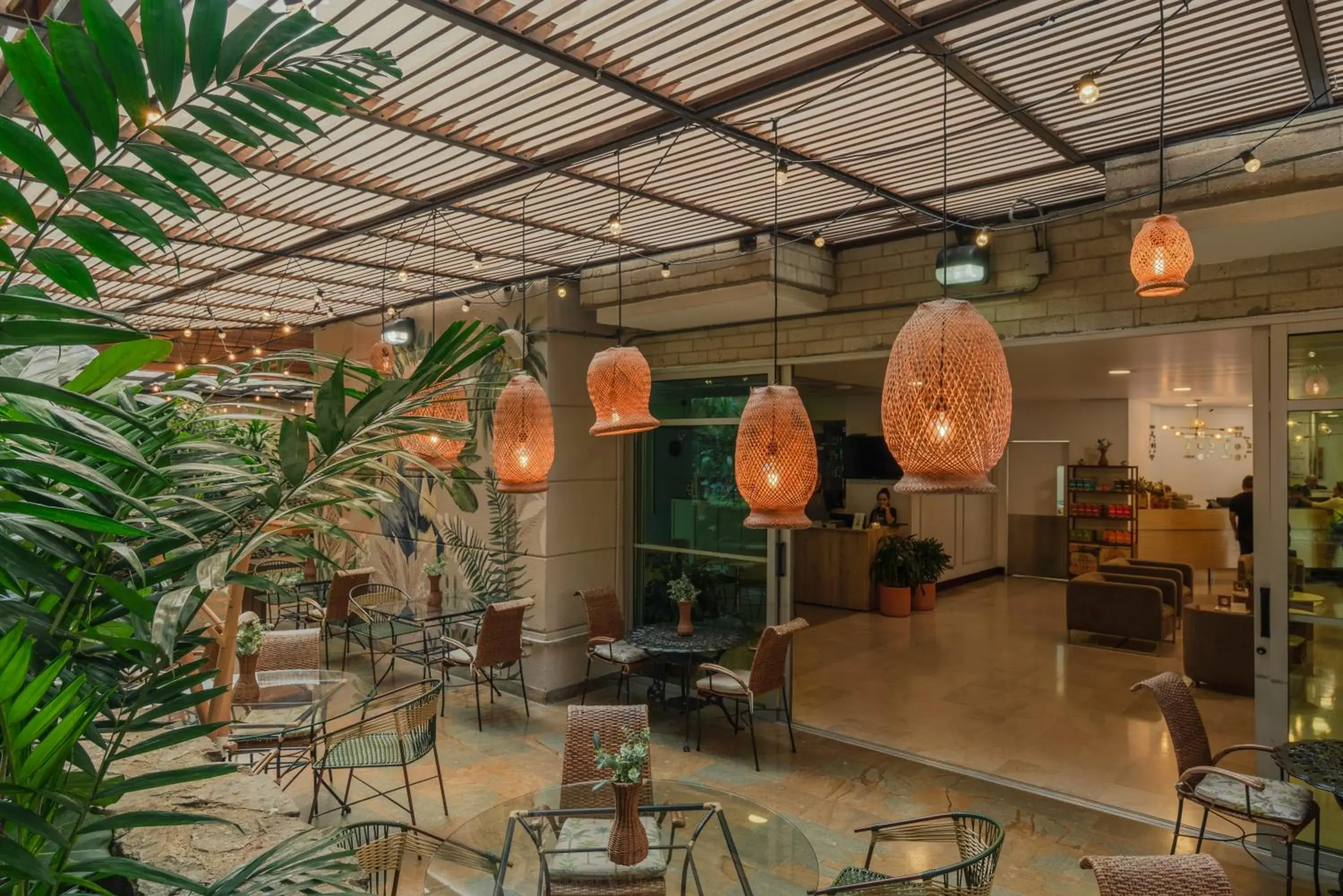 Restaurant/places to eat in Hotel Poblado Alejandria Restaurant/places to eat in Hotel Poblado Alejandria