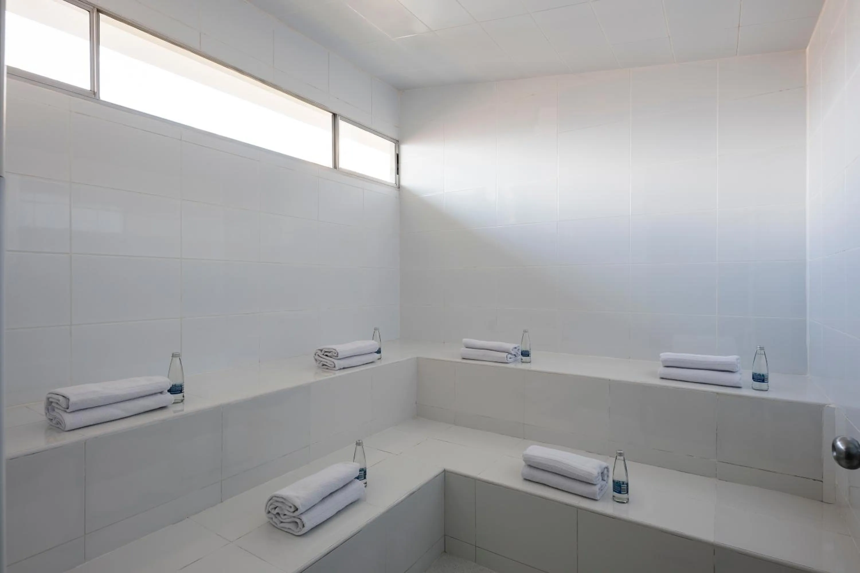 Hot Spring Bath in Hotel Poblado Alejandria