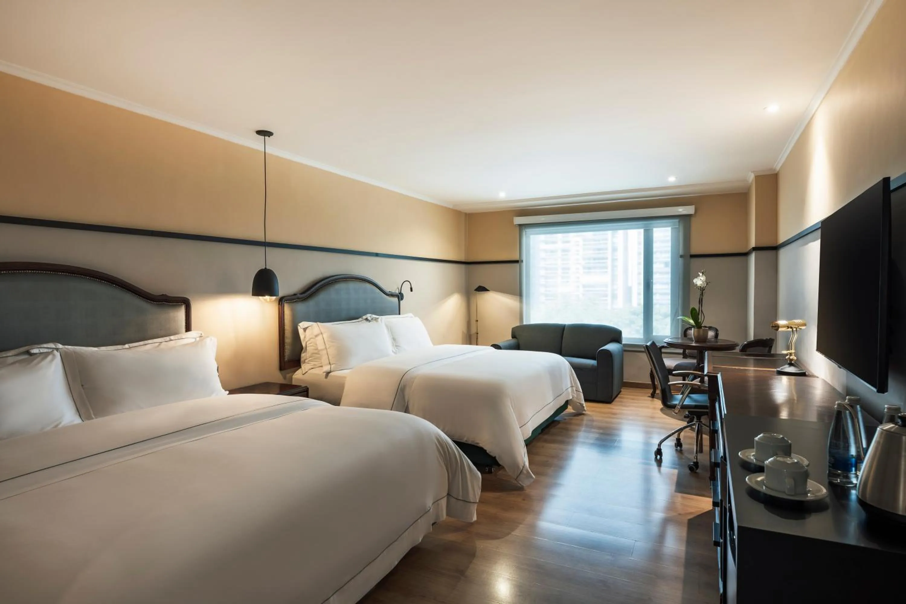 Bed in Hotel Poblado Plaza