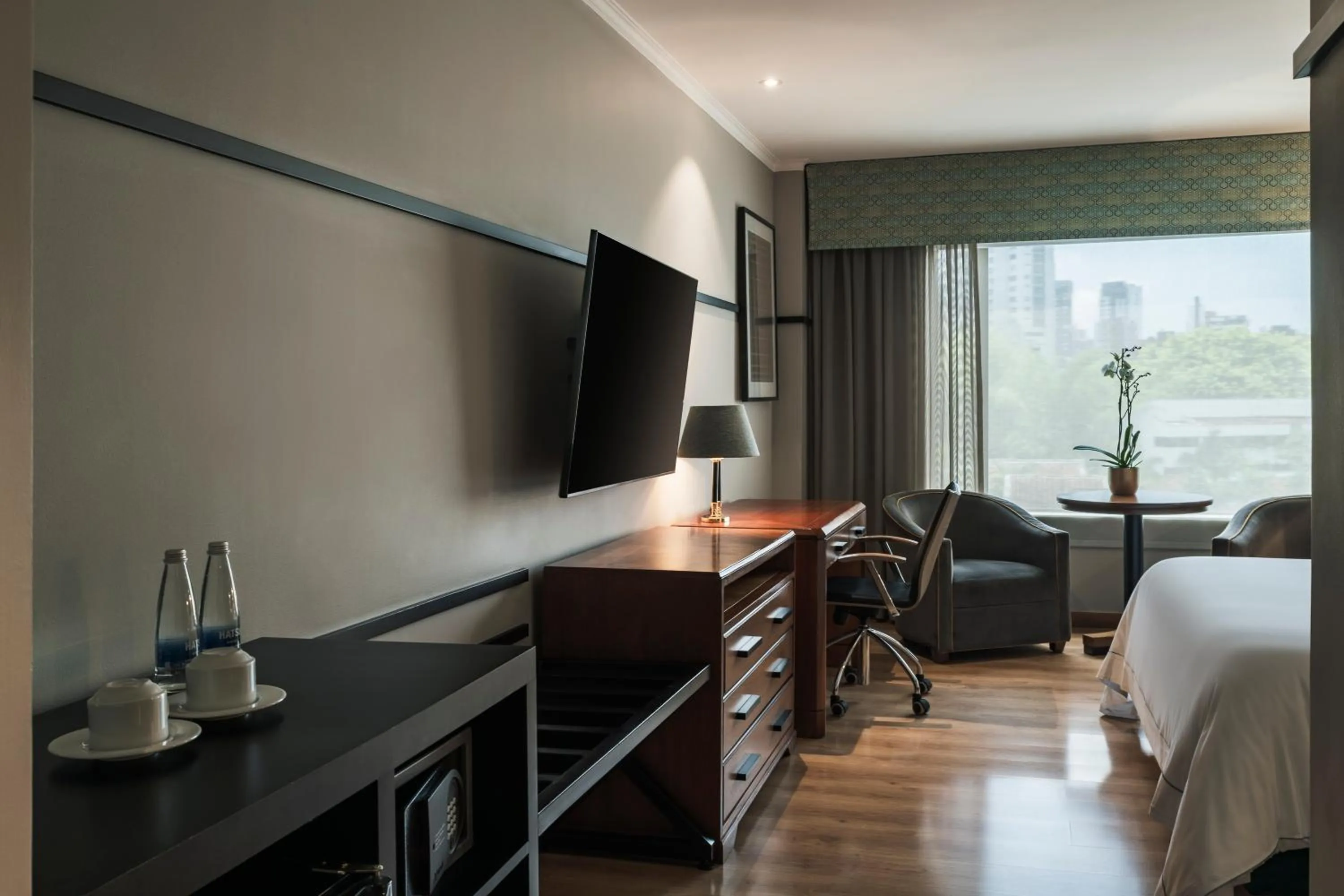 TV and multimedia, Bed in Hotel Poblado Plaza