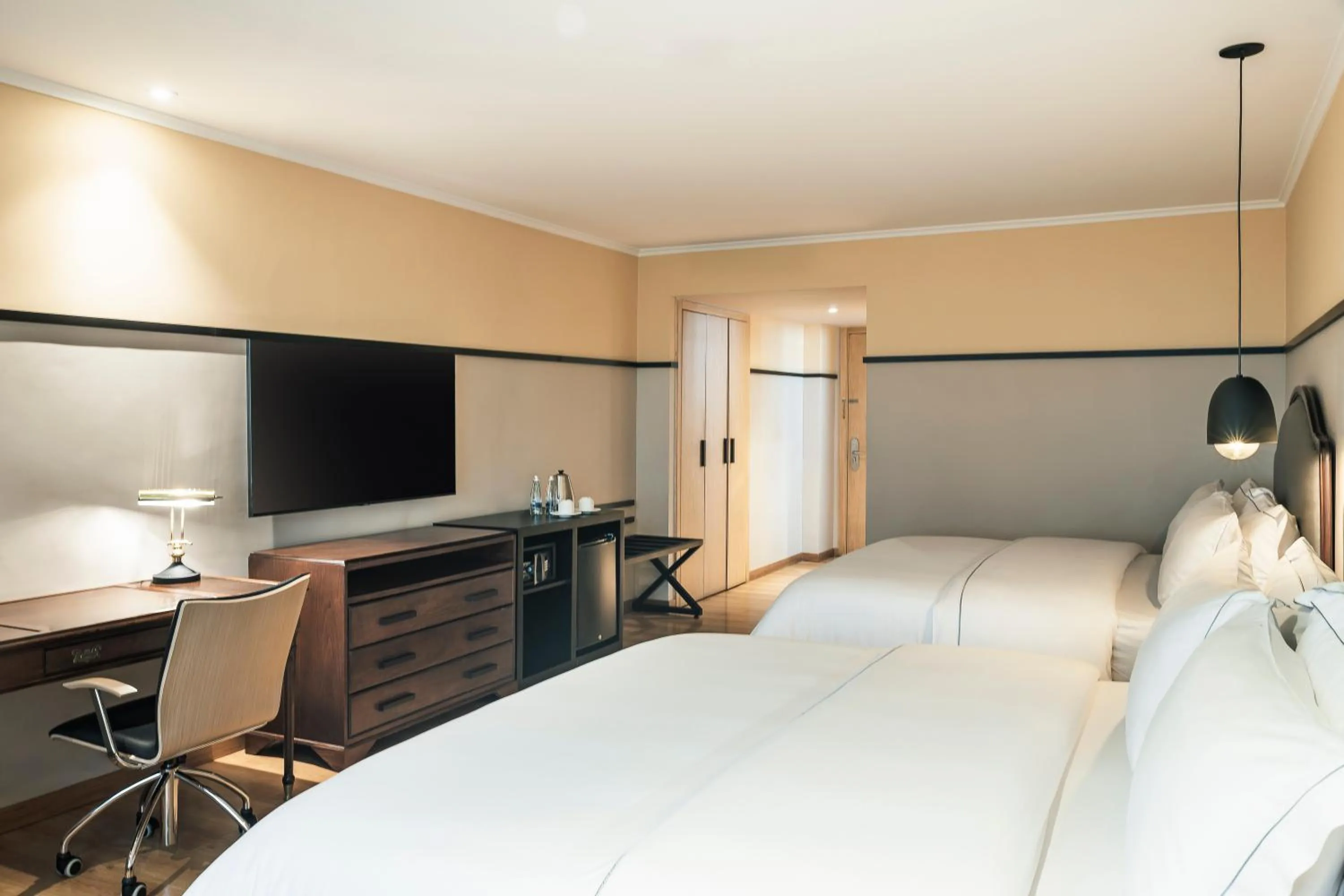 Bed in Hotel Poblado Plaza