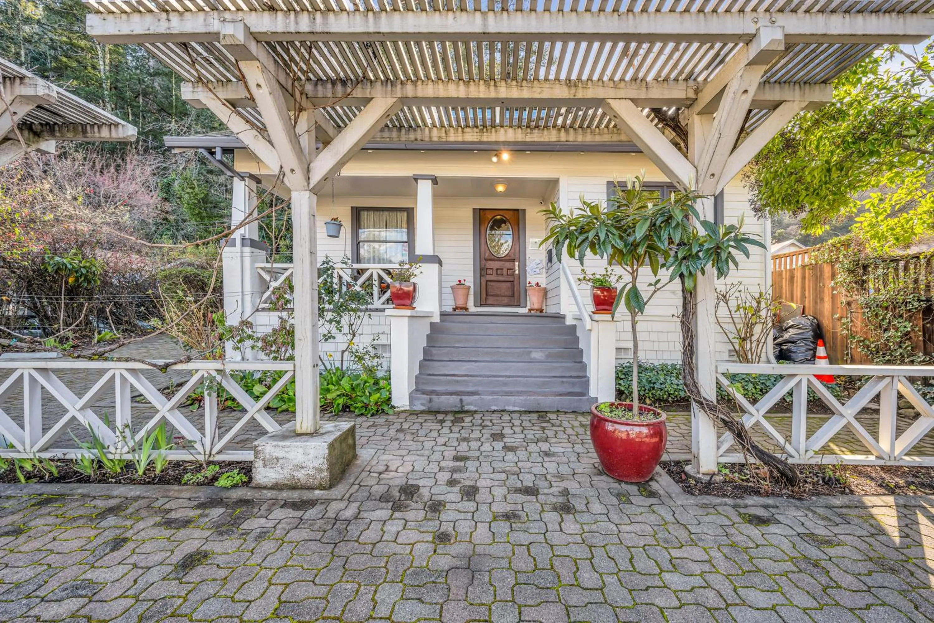 Property building in Calistoga Wine Way Inn