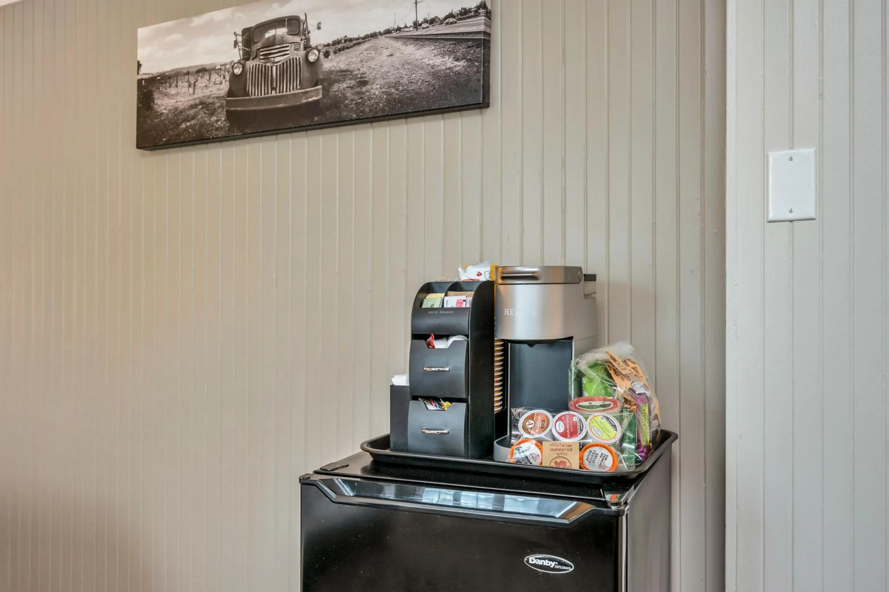 Coffee/tea facilities in Calistoga Wine Way Inn