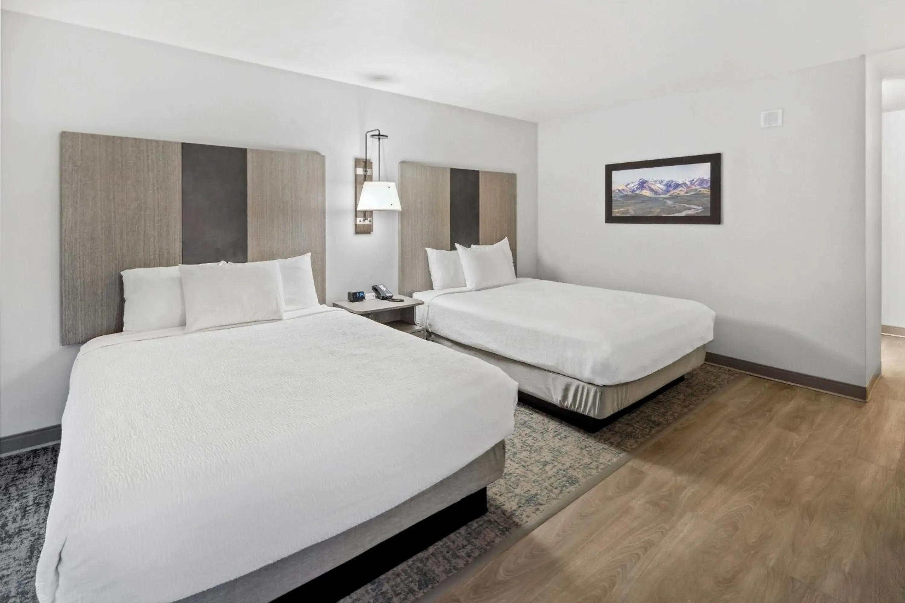 Queen Room with Two Queen Beds in Grande Denali Lodge Queen Room with Two Queen Beds in Grande Denali Lodge