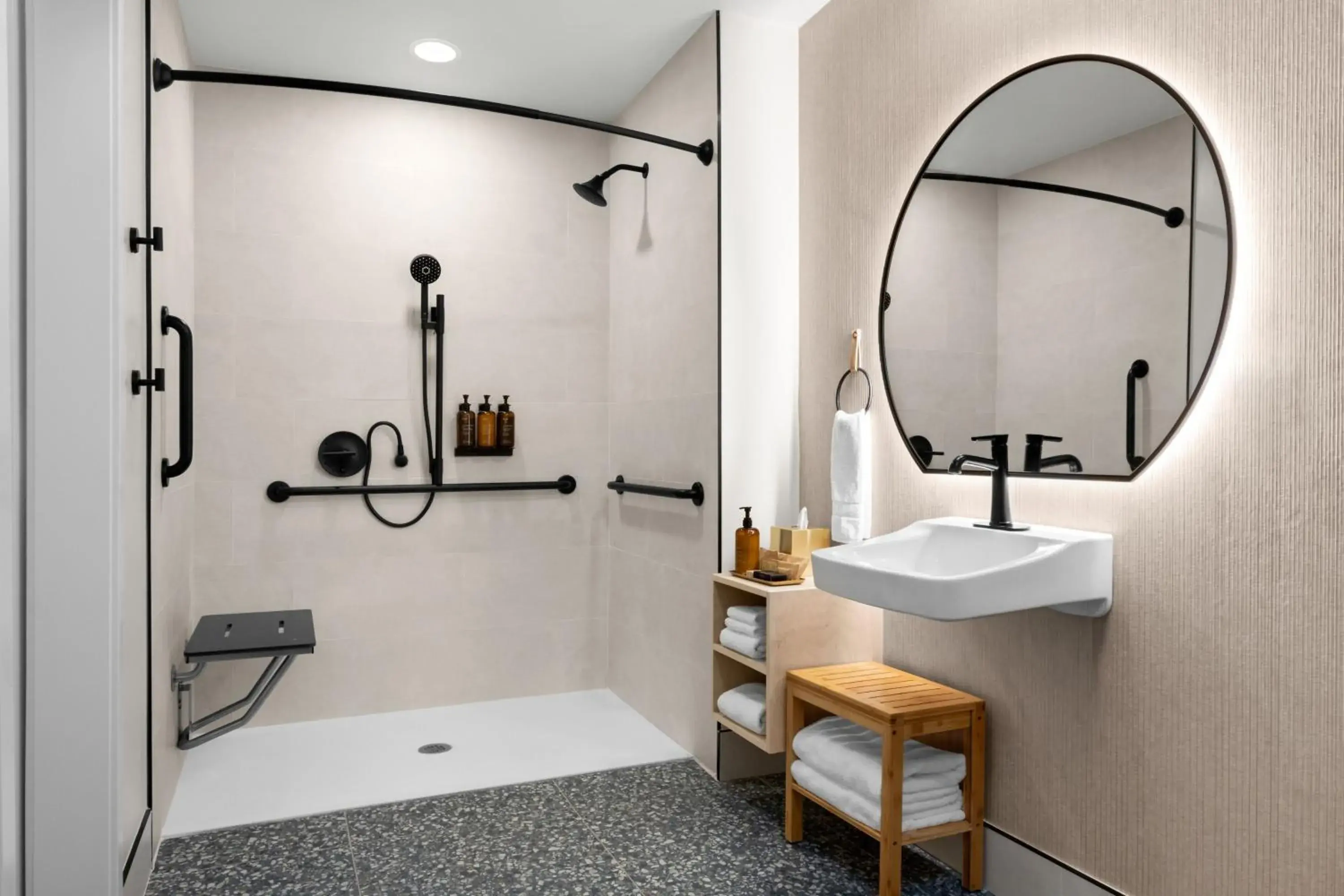 Bathroom in The Inelle, Oakhurst Yosemite, a Tribute Portfolio Hotel Bathroom in The Inelle, Oakhurst Yosemite, a Tribute Portfolio Hotel