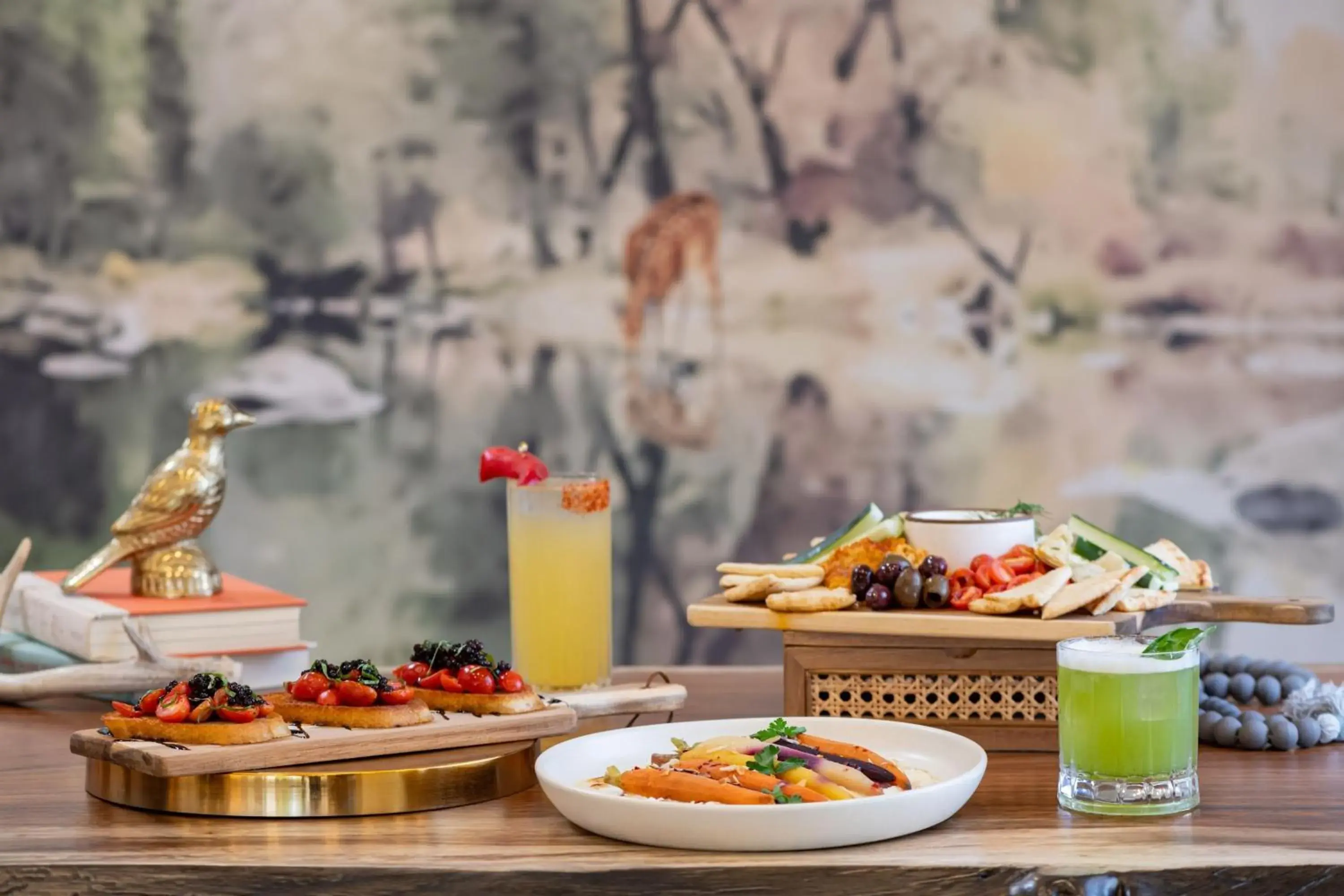 Restaurant/places to eat in The Inelle, Oakhurst Yosemite, a Tribute Portfolio Hotel Restaurant/places to eat in The Inelle, Oakhurst Yosemite, a Tribute Portfolio Hotel