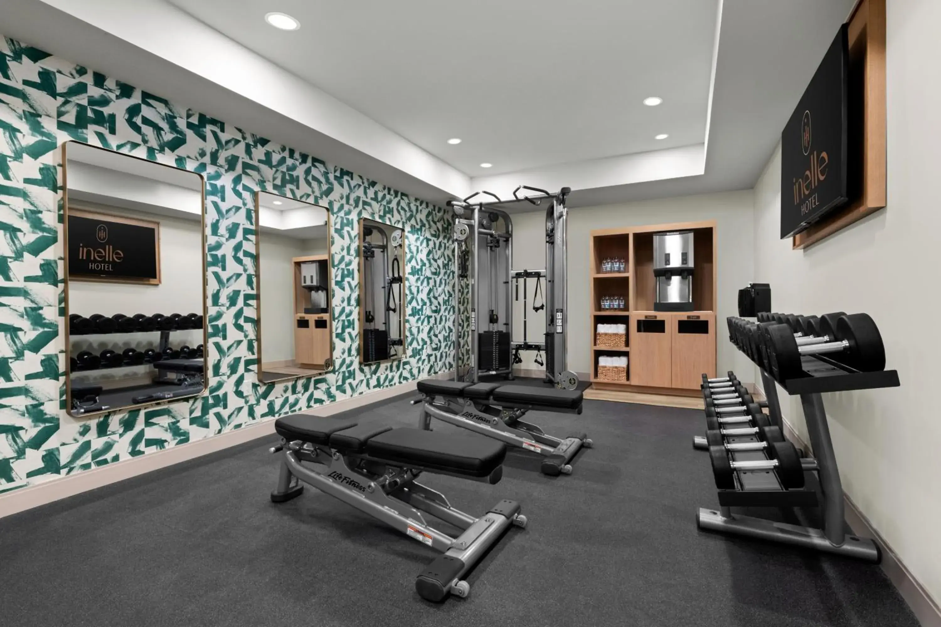 Fitness centre/facilities in The Inelle, Oakhurst Yosemite, a Tribute Portfolio Hotel Fitness centre/facilities in The Inelle, Oakhurst Yosemite, a Tribute Portfolio Hotel