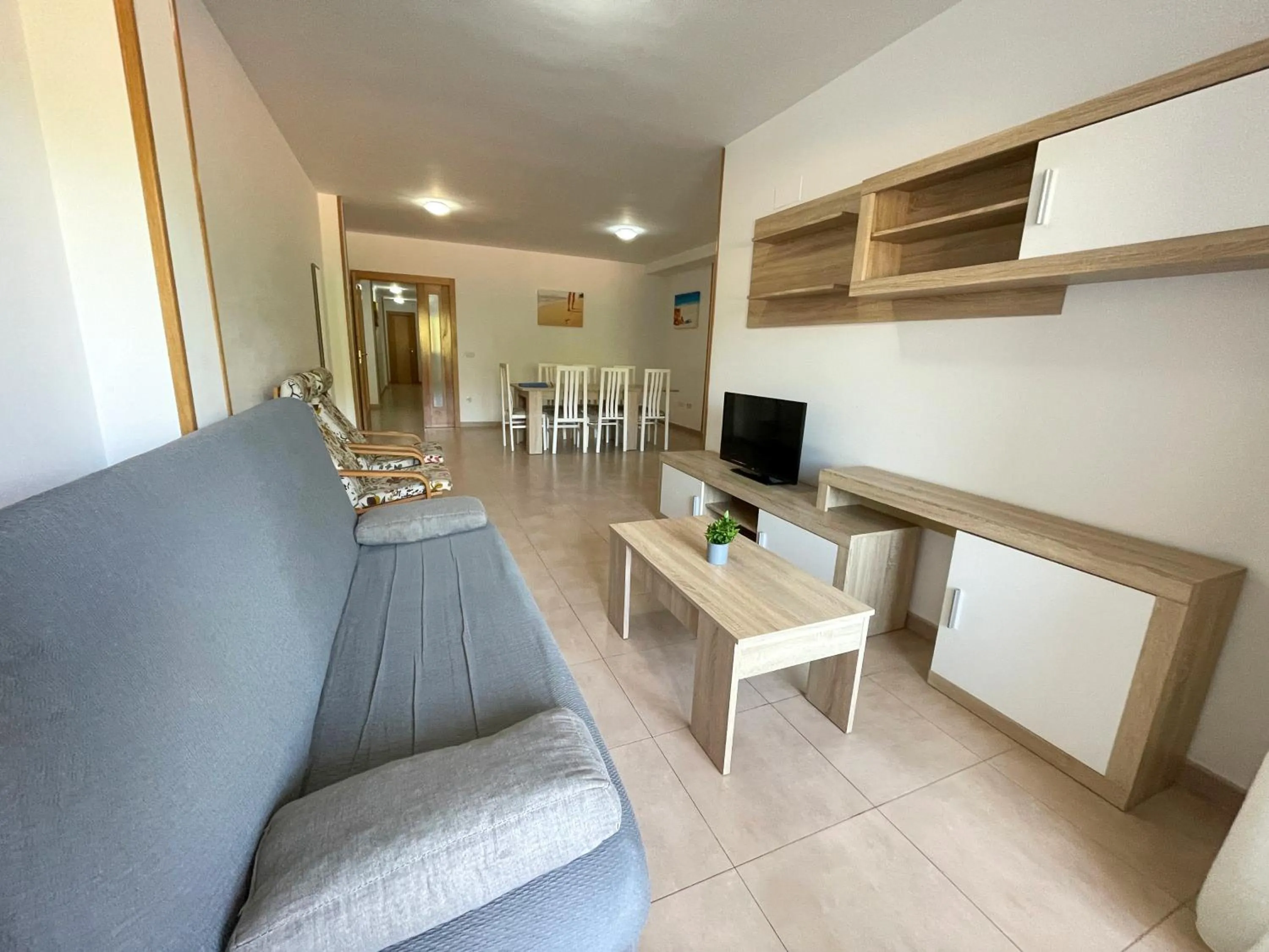 TV and multimedia in Apartamentos Neptuno 3000