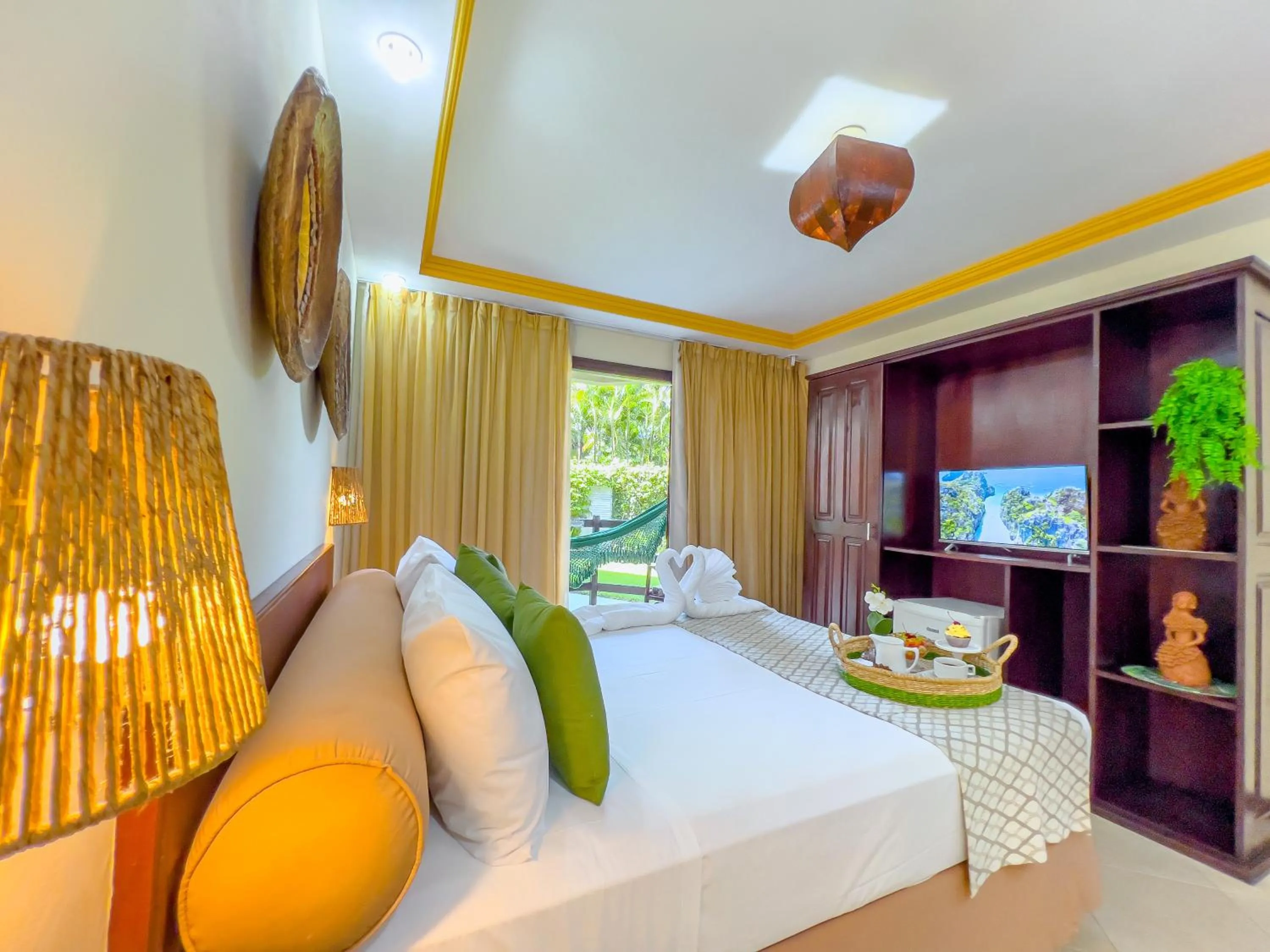 Photo of the whole room, Bed in Pousada Pérola do Porto