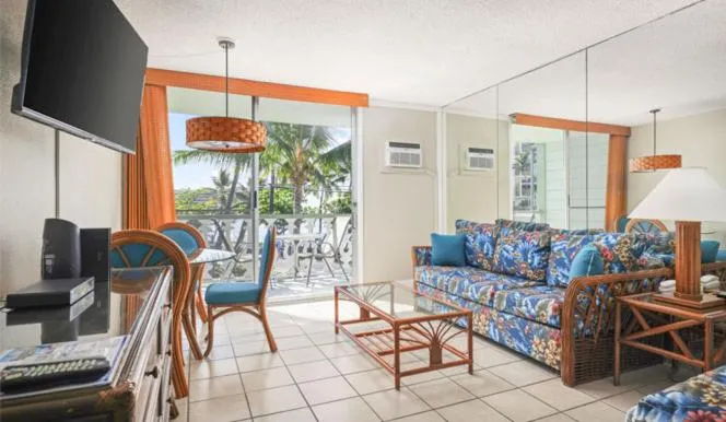 TV and multimedia in Kona Islander