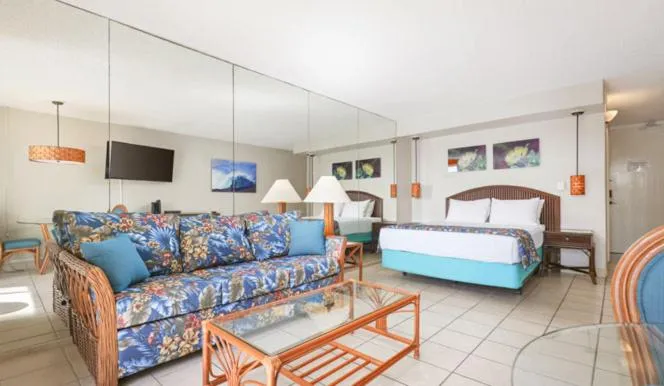 Bed in Kona Islander